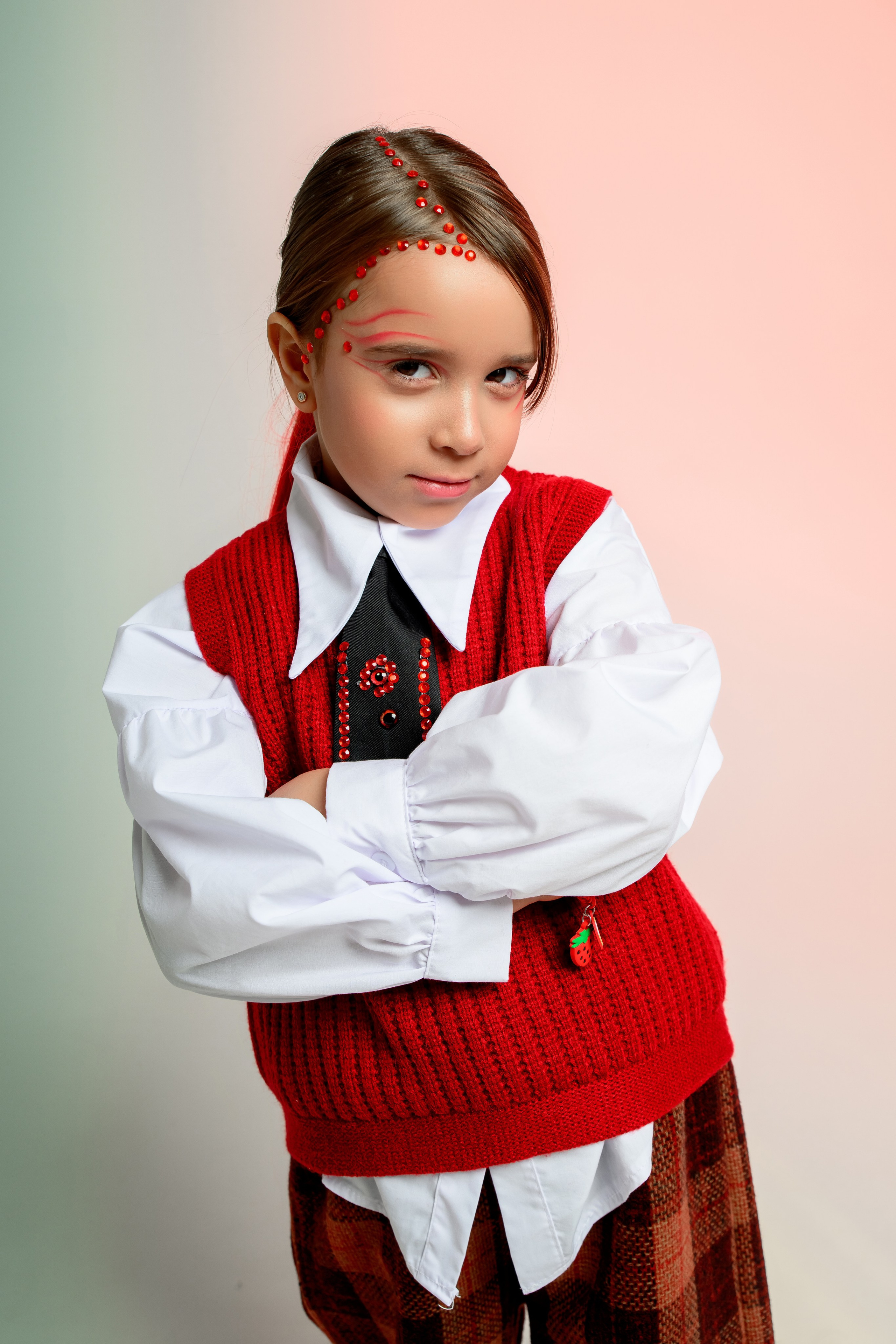 Фотопроект Больше цвета. Фотограф Ярмишко Дарья. Выпускные фотокниги