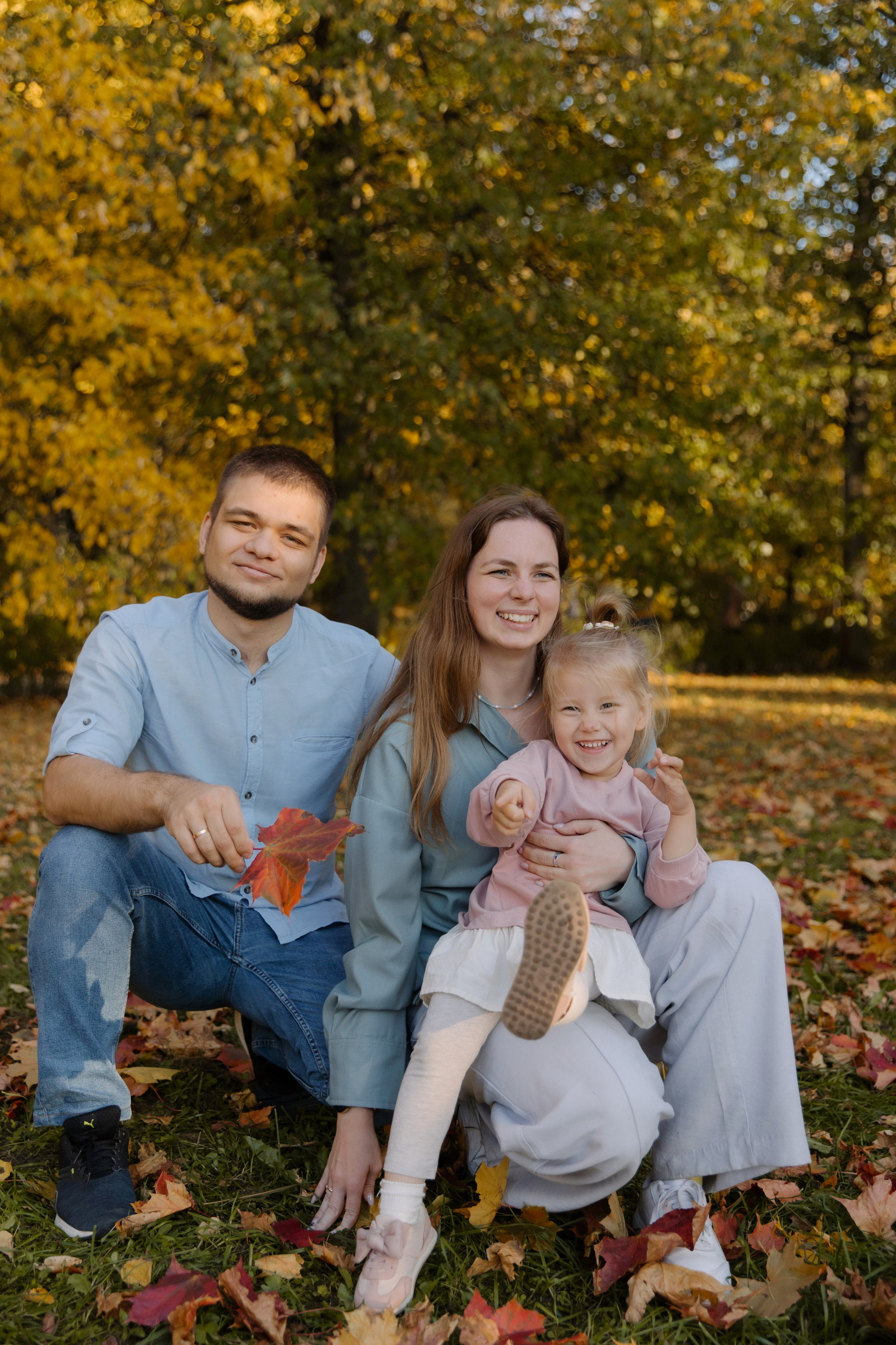 Прогулка Василисы с родителями, дядей и тетей. Семейный и свадебный фотограф в Москве и Зеленограде Пилипенко Юлия