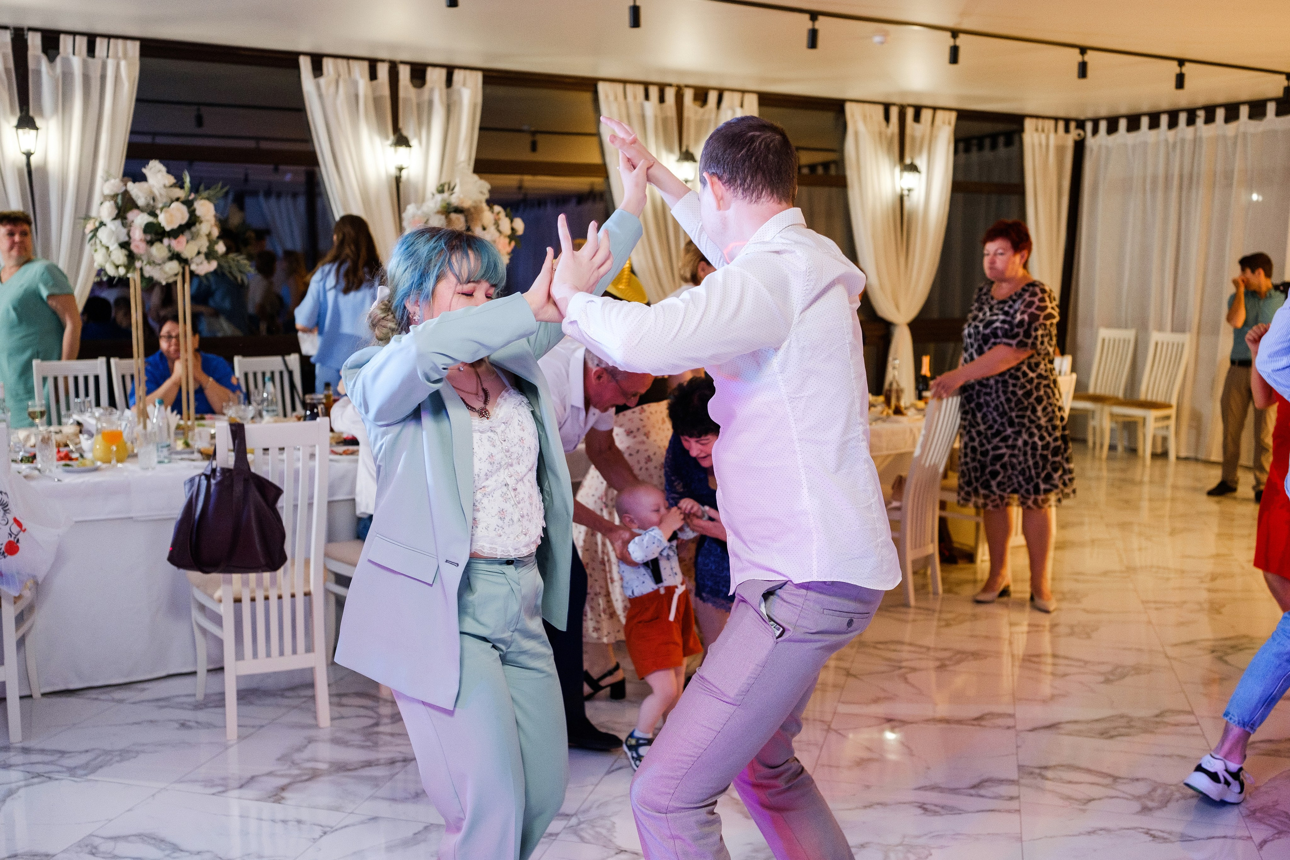 Максим и Дарья. Свадебный фотограф | репортаж | праздники | крещение