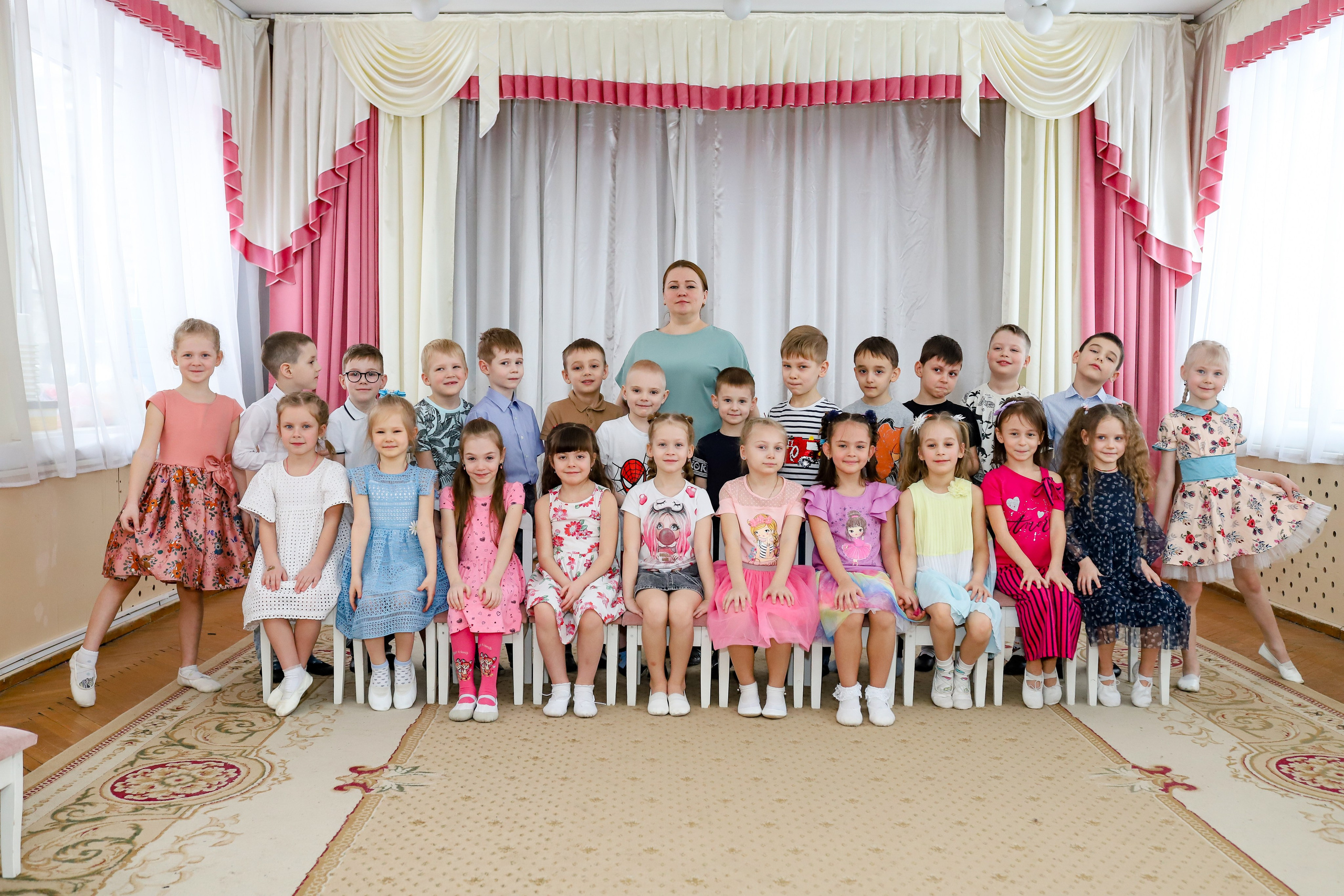Съёмки праздников и выпускных в детских садиках и школах. Семейный и детский фотограф Эльвира Билибина