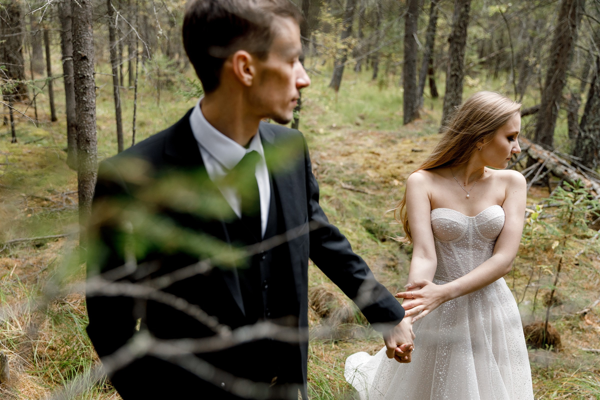 Полина и Женя. Лес, кожанки и 2 дня кайфа. Свадебный фотограф в Иркутске Сапаров Александр