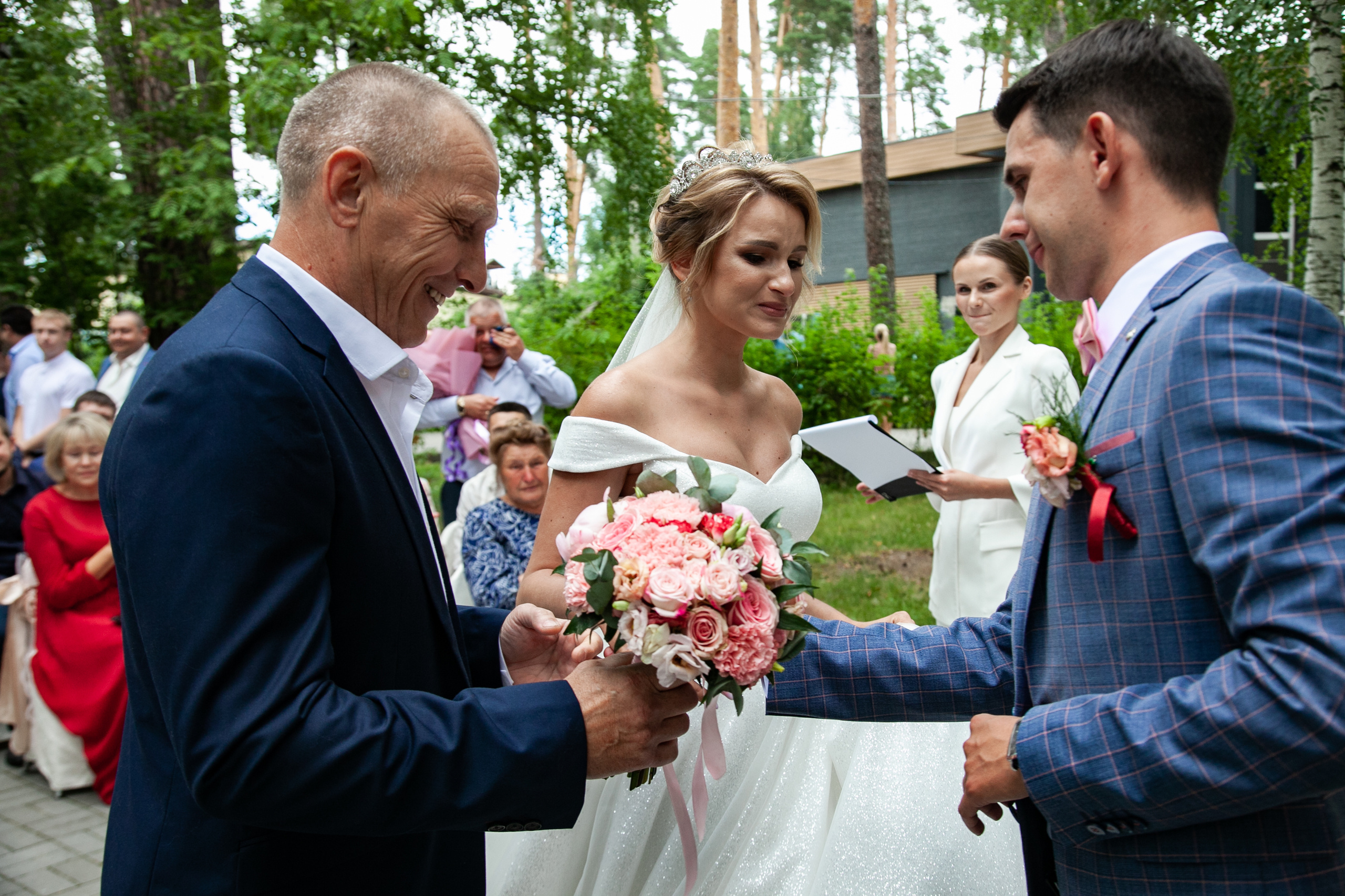 Свадебный фотограф Нижний Новгород. Свадебный и контент фотограф в Нижнем Новгороде Владимир Пресняков