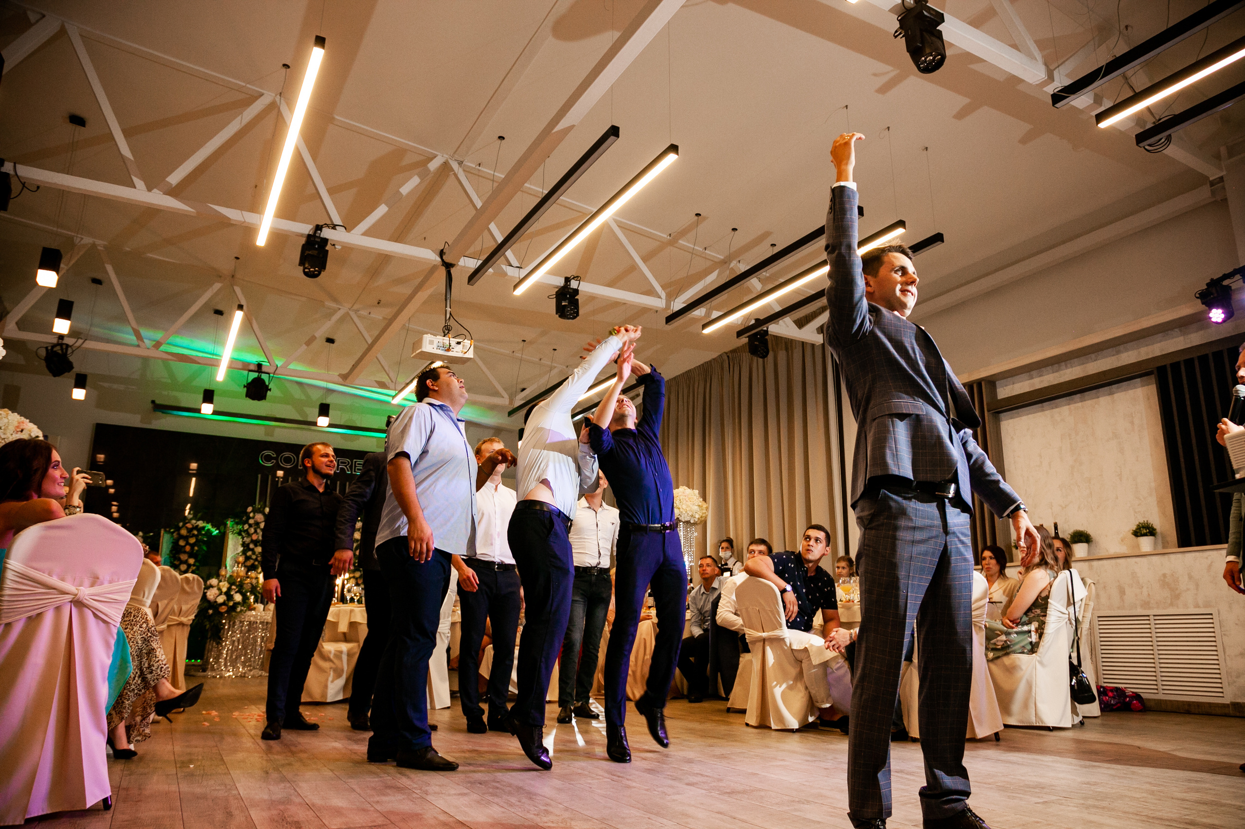 Свадебный фотограф Нижний Новгород. Свадебный и контент фотограф в Нижнем Новгороде Владимир Пресняков