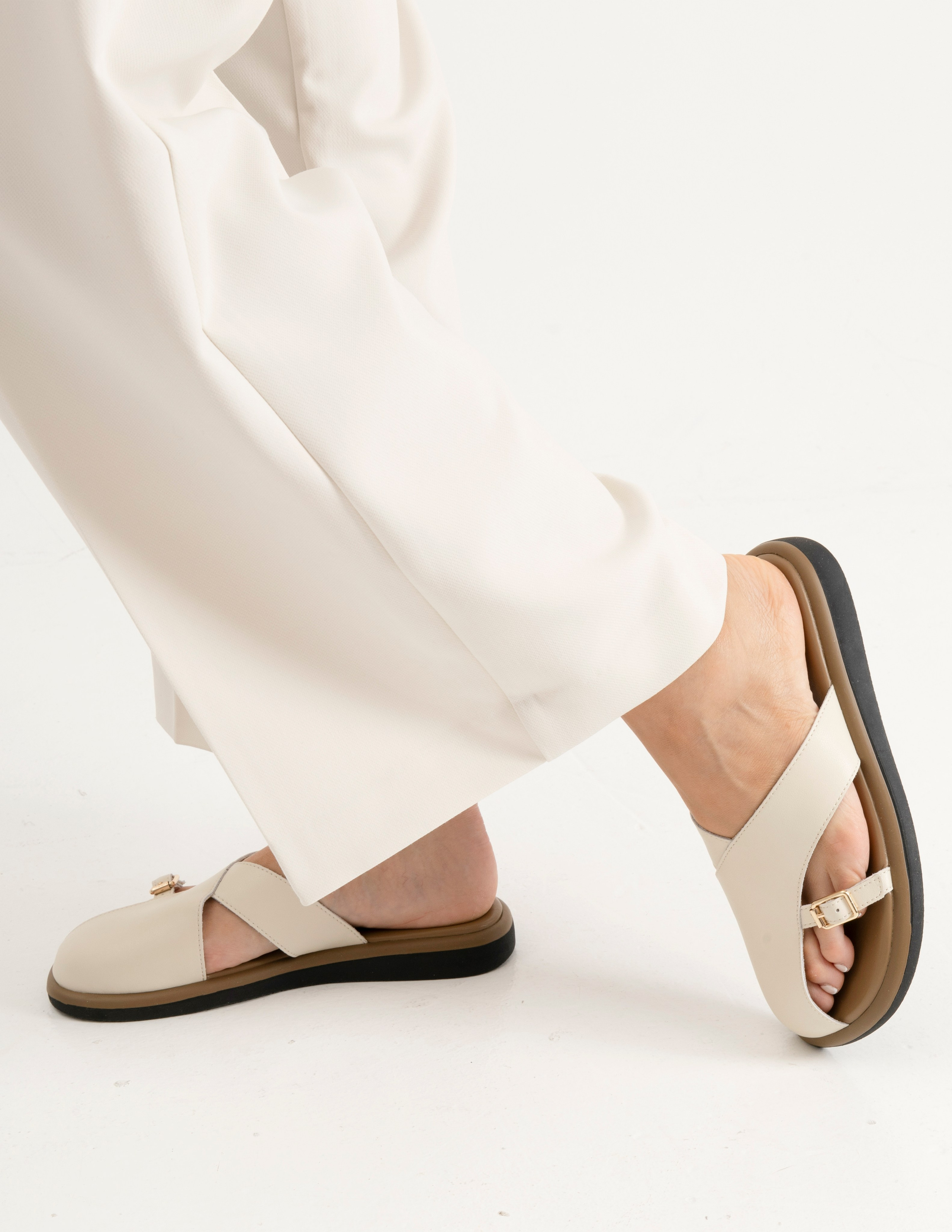 Каталожная съёмка для интернет магазинов. Автопортретная фотостудия в Казани