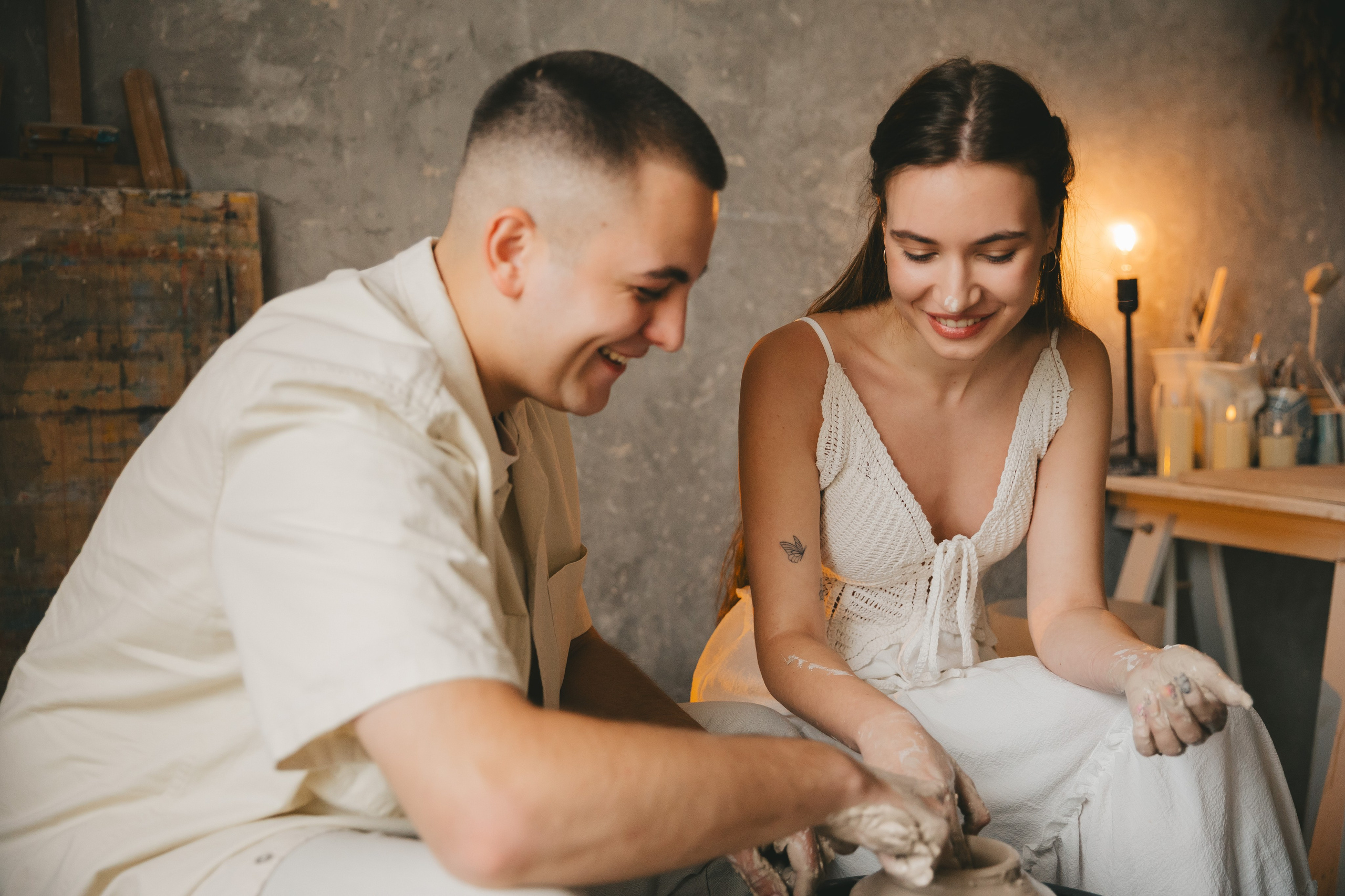 Дима и Даша в гончарной мастерской. Семейный lifestyle фотограф в Санкт-Петербурге Людмила Пахомова