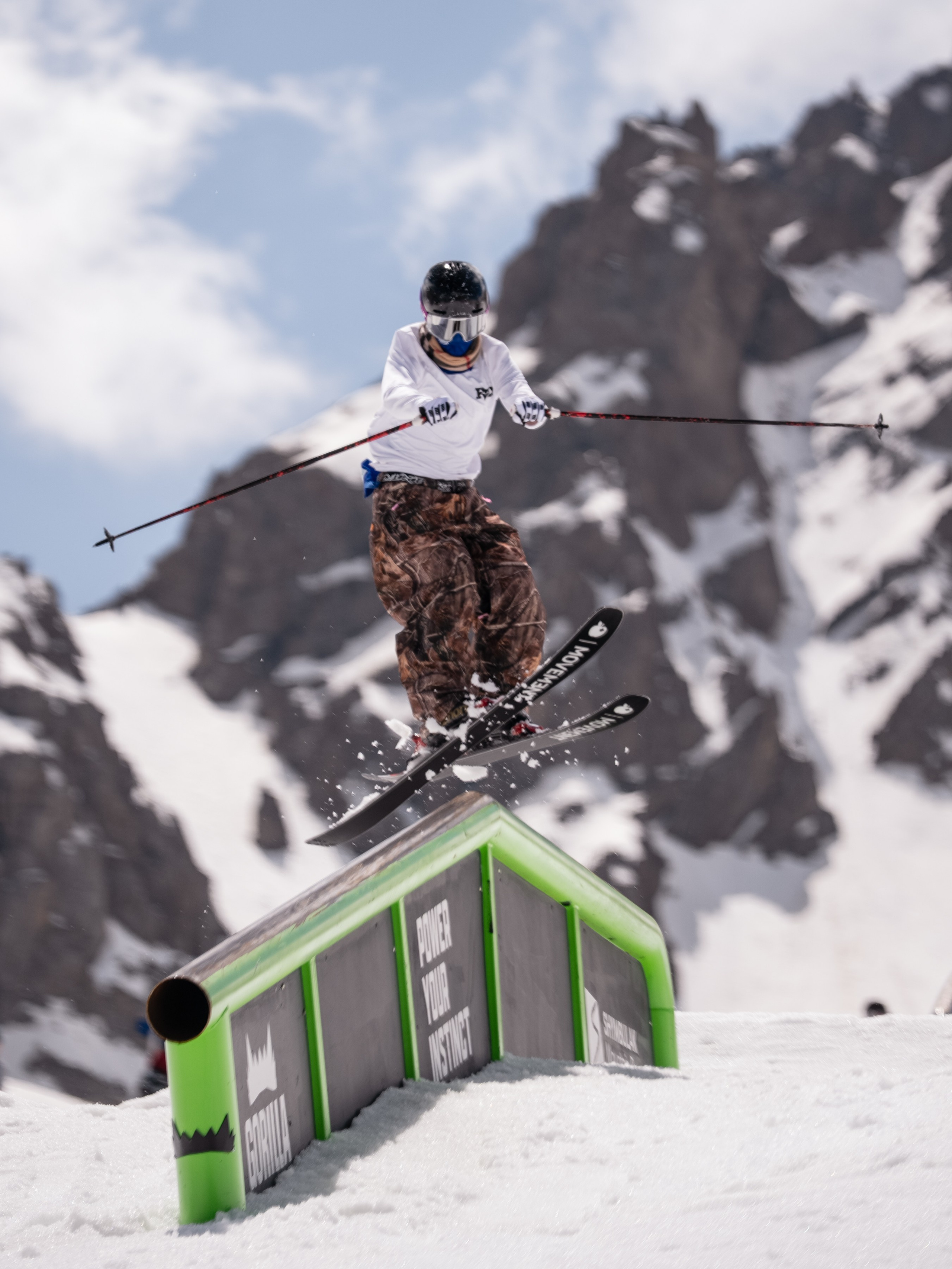 Gorilla IMBA CAMP 2026. Сайт Алматинского НЮ АРТ, будуар и фэшн фотографа Дениса Карпенко