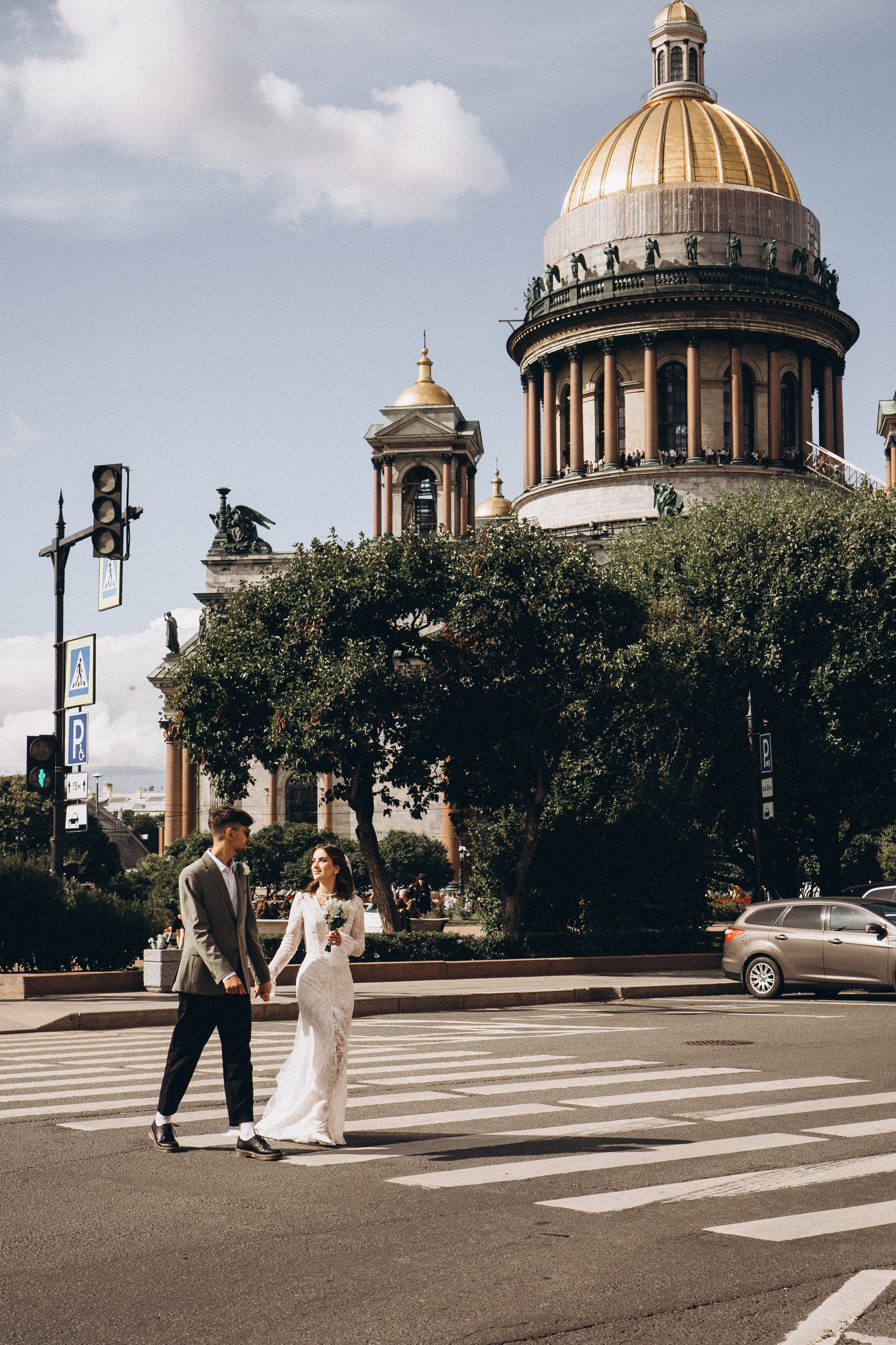 СВАДЕБНАЯ ПРОГУЛКА ВОЗЕ ИСАИКЕВСКОГО СОБОРА АСТОРИИ И ЗАКОНОДАЛЕТНОГО СОБРАНИЯ. Профессиональный фотограф, Санкт-Петербург — Виктория Богомолова