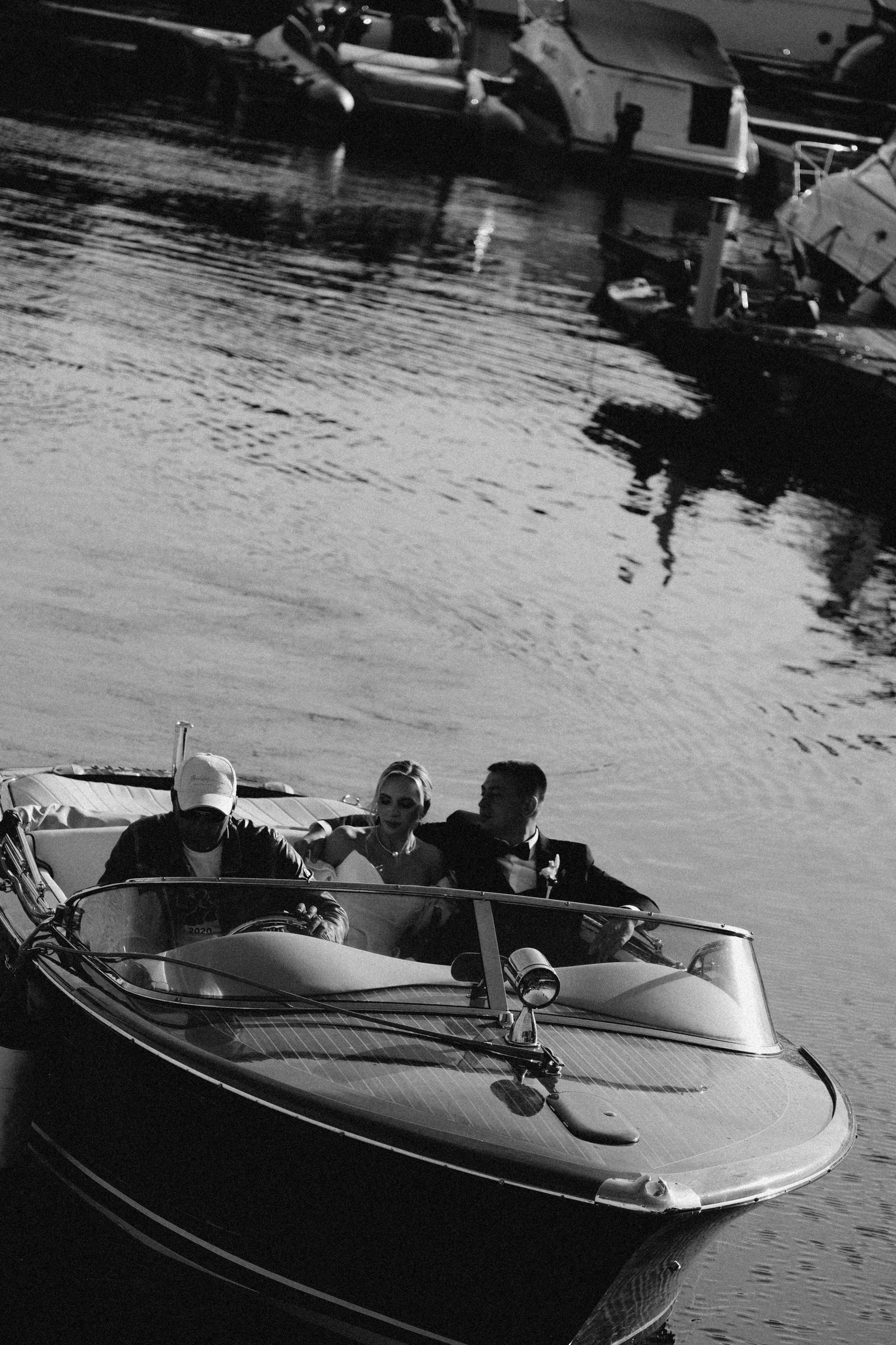 СВАДЕБГНАЯ ПРОГУЛКА ПО КАНАЛ САНКТ-ПЕТЕРБУРГА НА КАТЕРЕ. Профессиональный фотограф, Санкт-Петербург — Виктория Богомолова