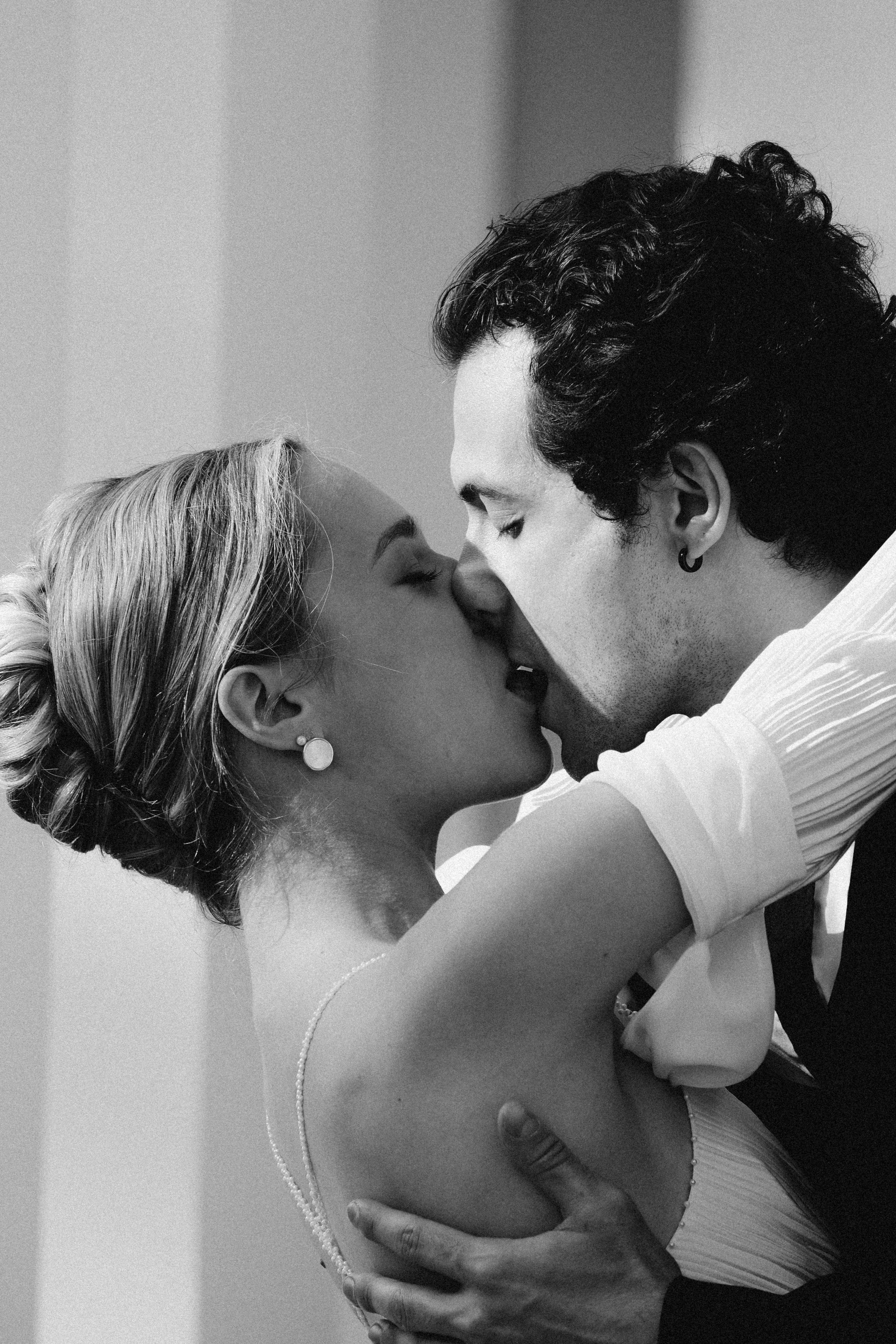 СВАДЕБНАЯ СЬЕМКА В ПАРКЕ ОРАНИЕНБАУМ. Профессиональный фотограф, Санкт-Петербург — Виктория Богомолова