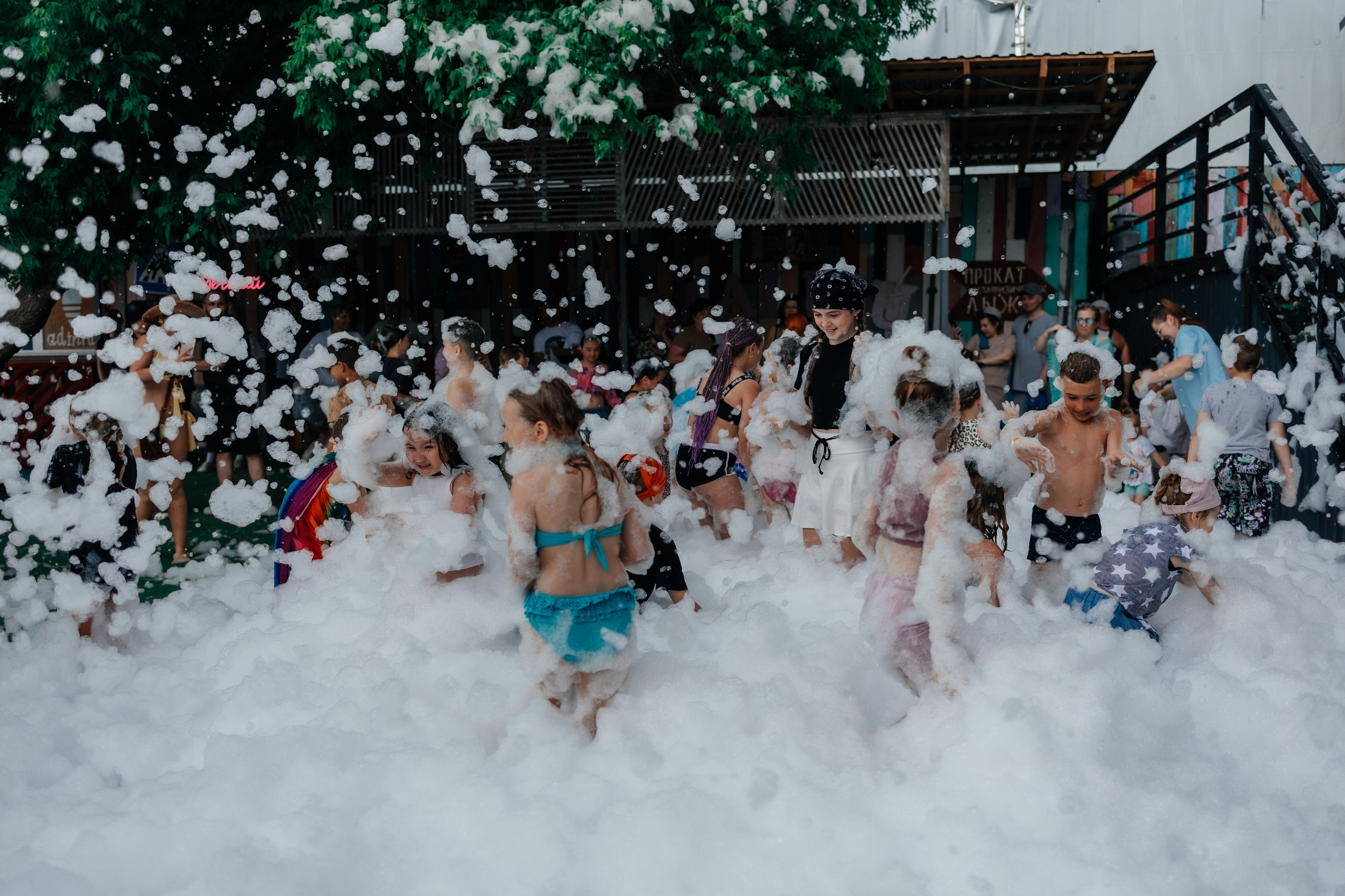 07.06.2026 Пенная вечеринка/Малибу. Семейный и детский фотограф в Славгороде Анастасия Винс