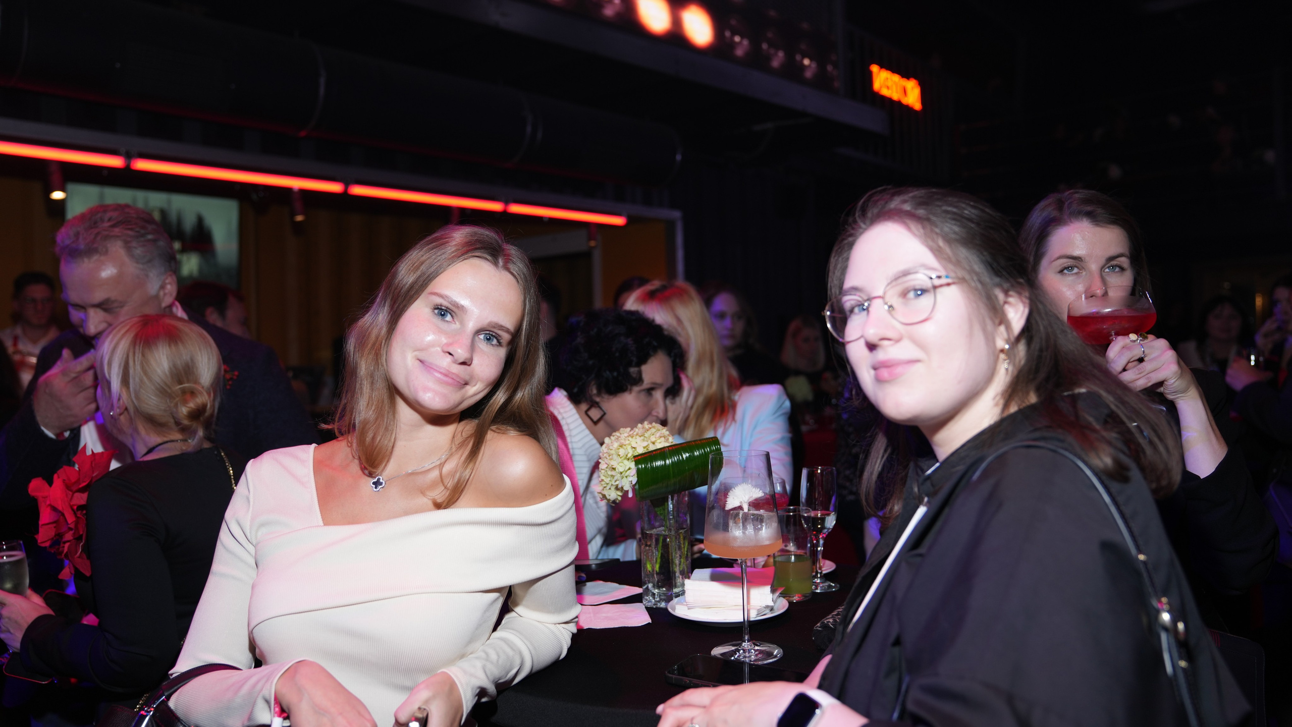 Презентация Пятого канала 01.10.2024. EVEREST PHOTO REPORT