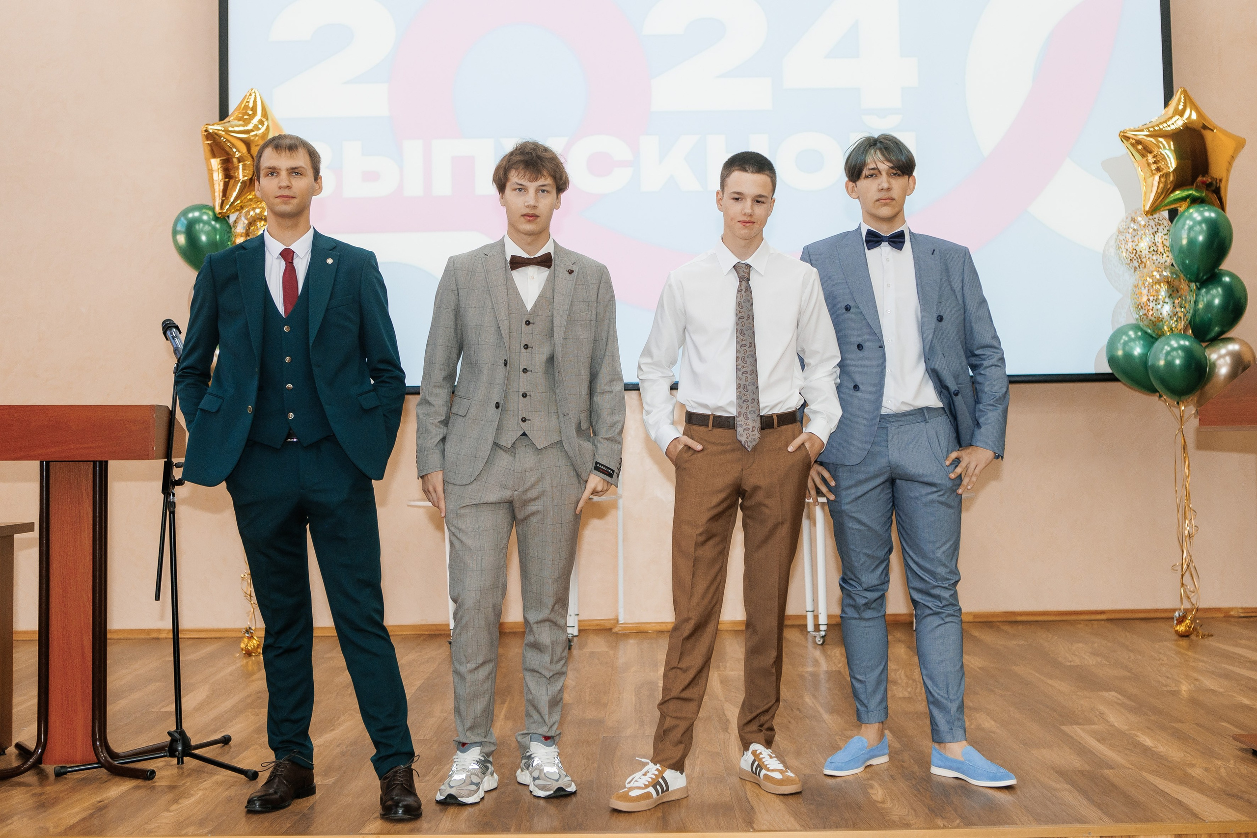 Выпускной Гимназия 12 2024 г. Свадебный и портретный Фотограф в Липецке Дмитрий Котюков