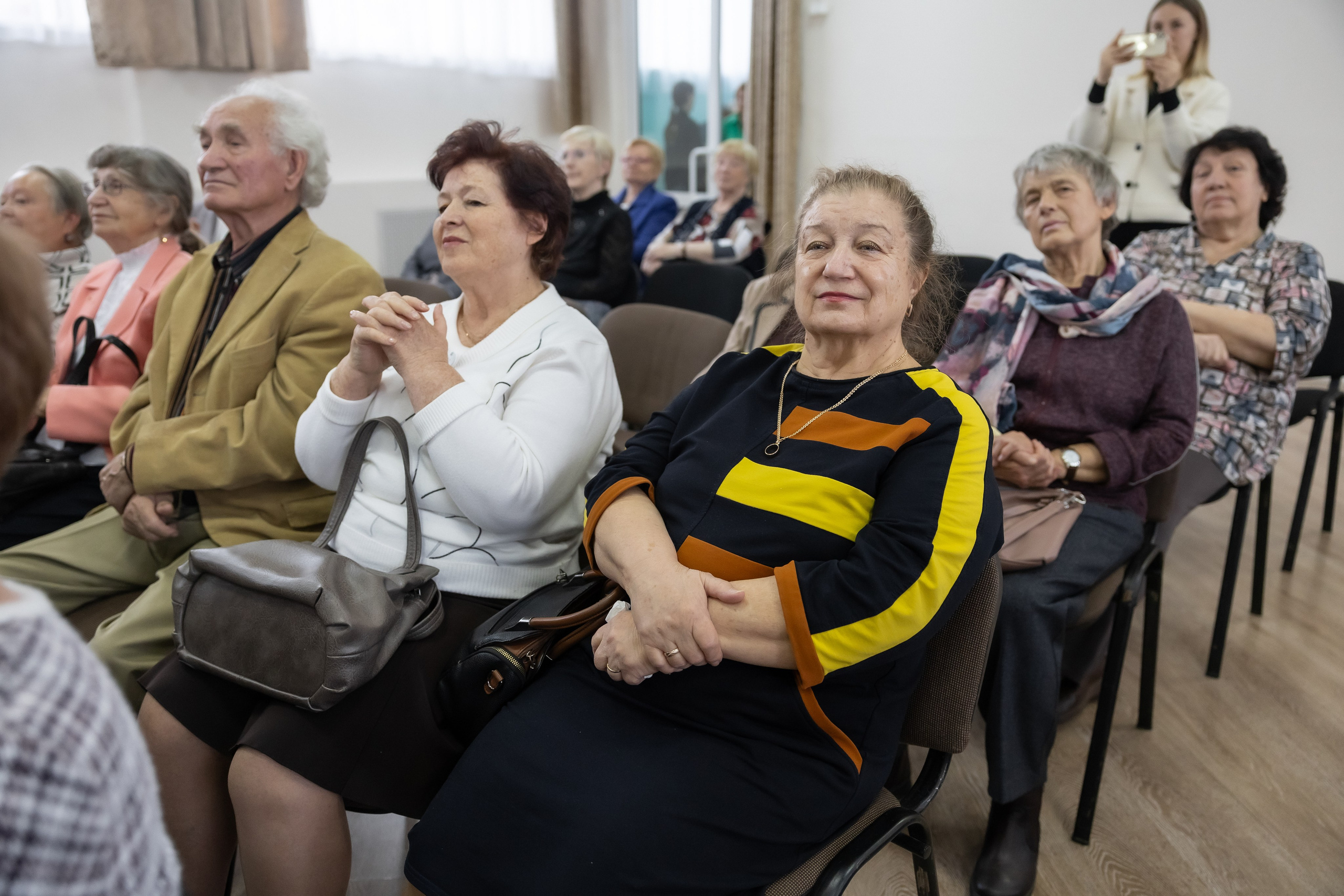 День учителя. Школа 31. Октябрь 2024. Свадебный и Семейный фотограф г. Ижевск Гульназ Солдатова. Гульназ фото