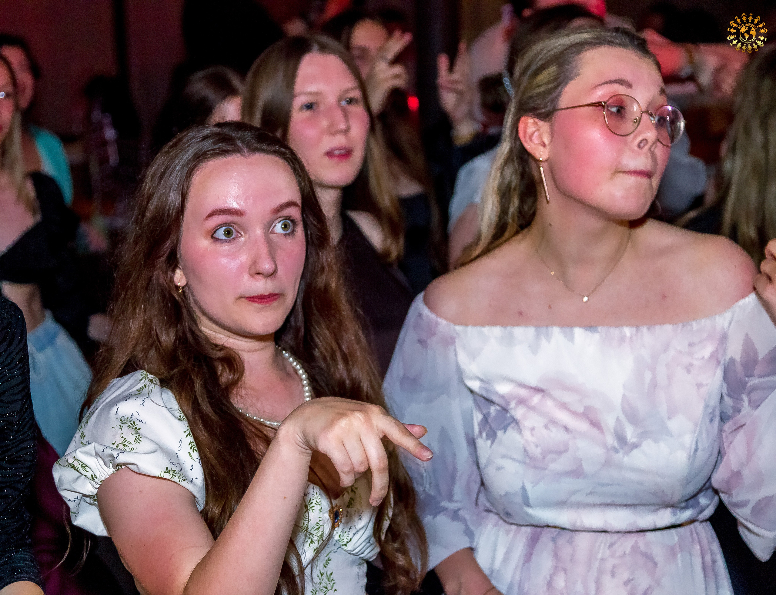 Выпускной 2023 (11-е классы) клуб «Джаггер», Москва. Репортажная съемка в Москве и области. Анималистика