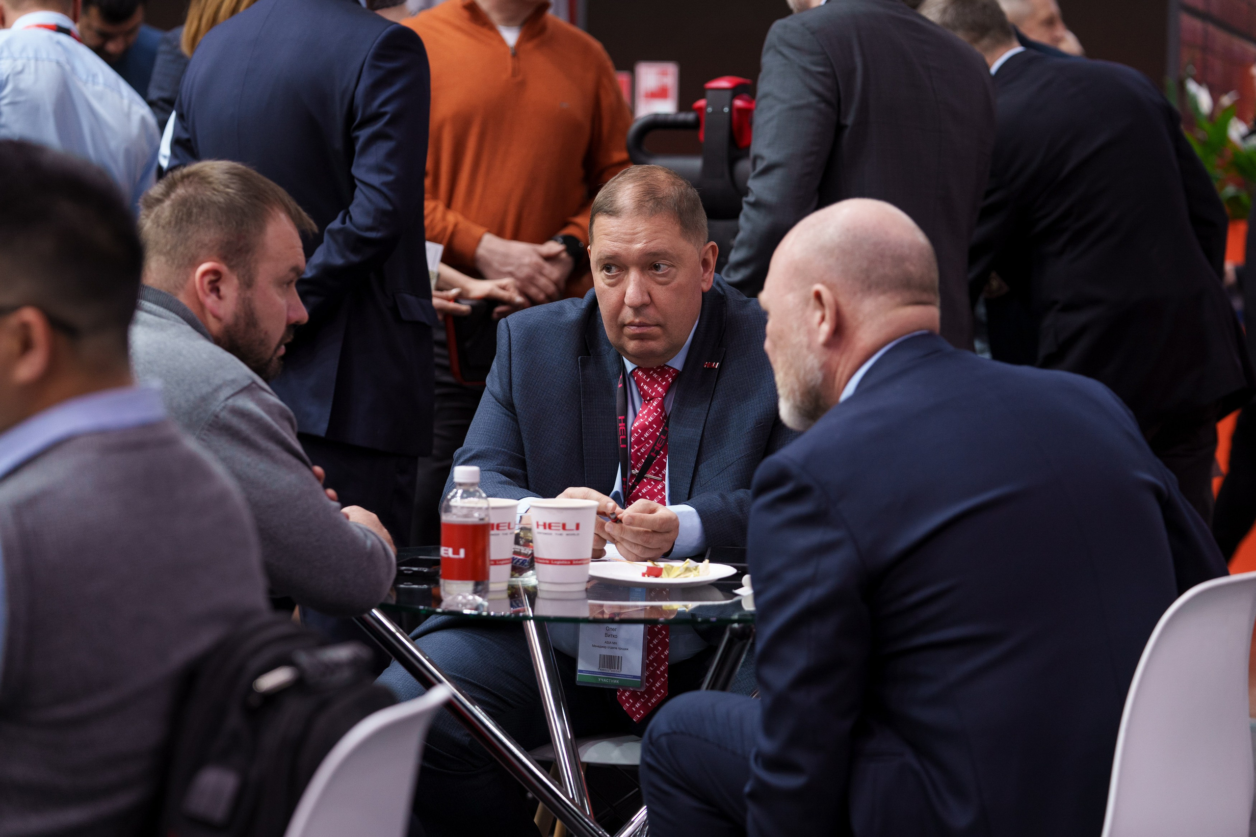 HELI. Стенд в Крокус Экспо. Фотограф Саша Блюз