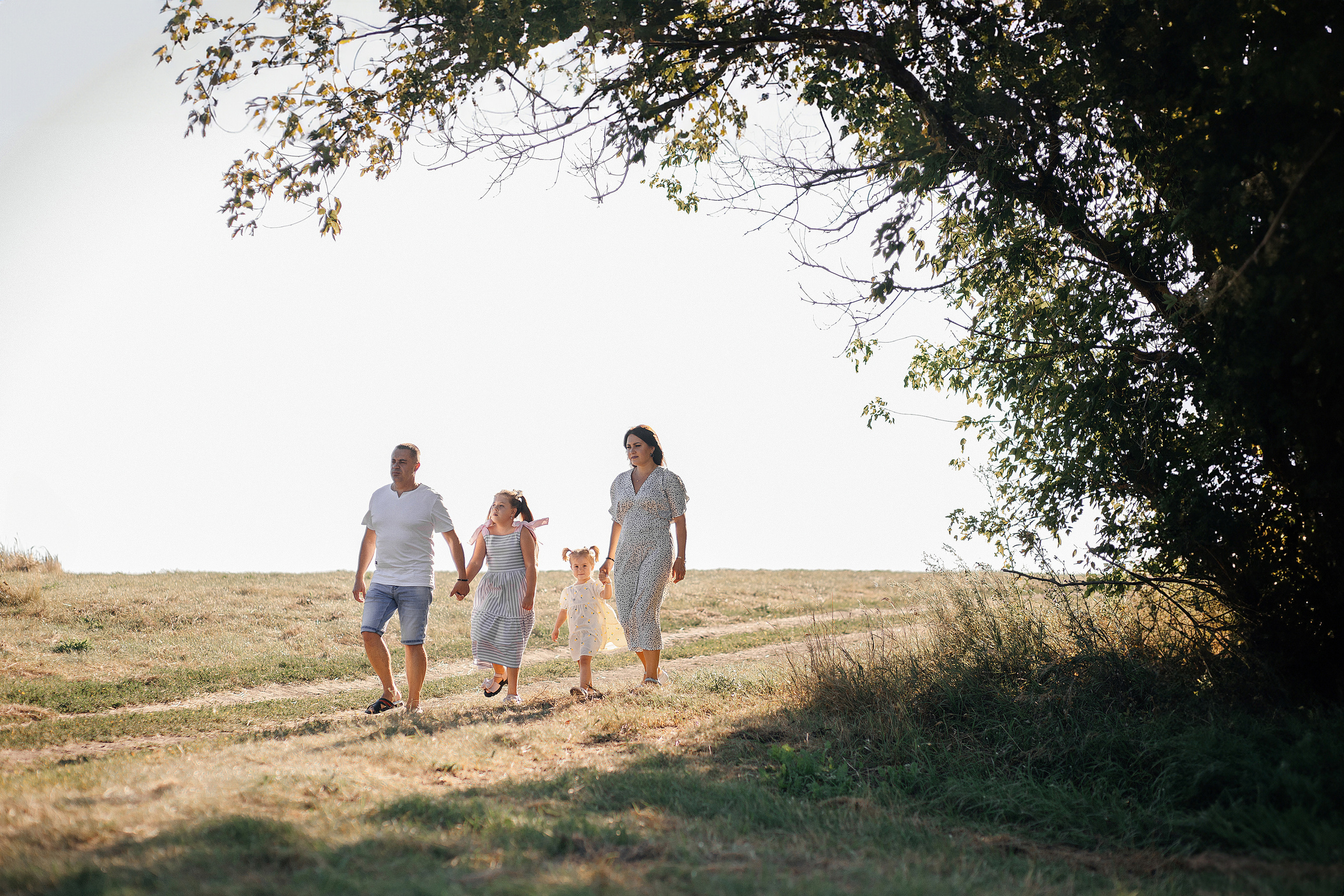 Свадебный и семейный фотограф в городе Россошь и Воронежской области