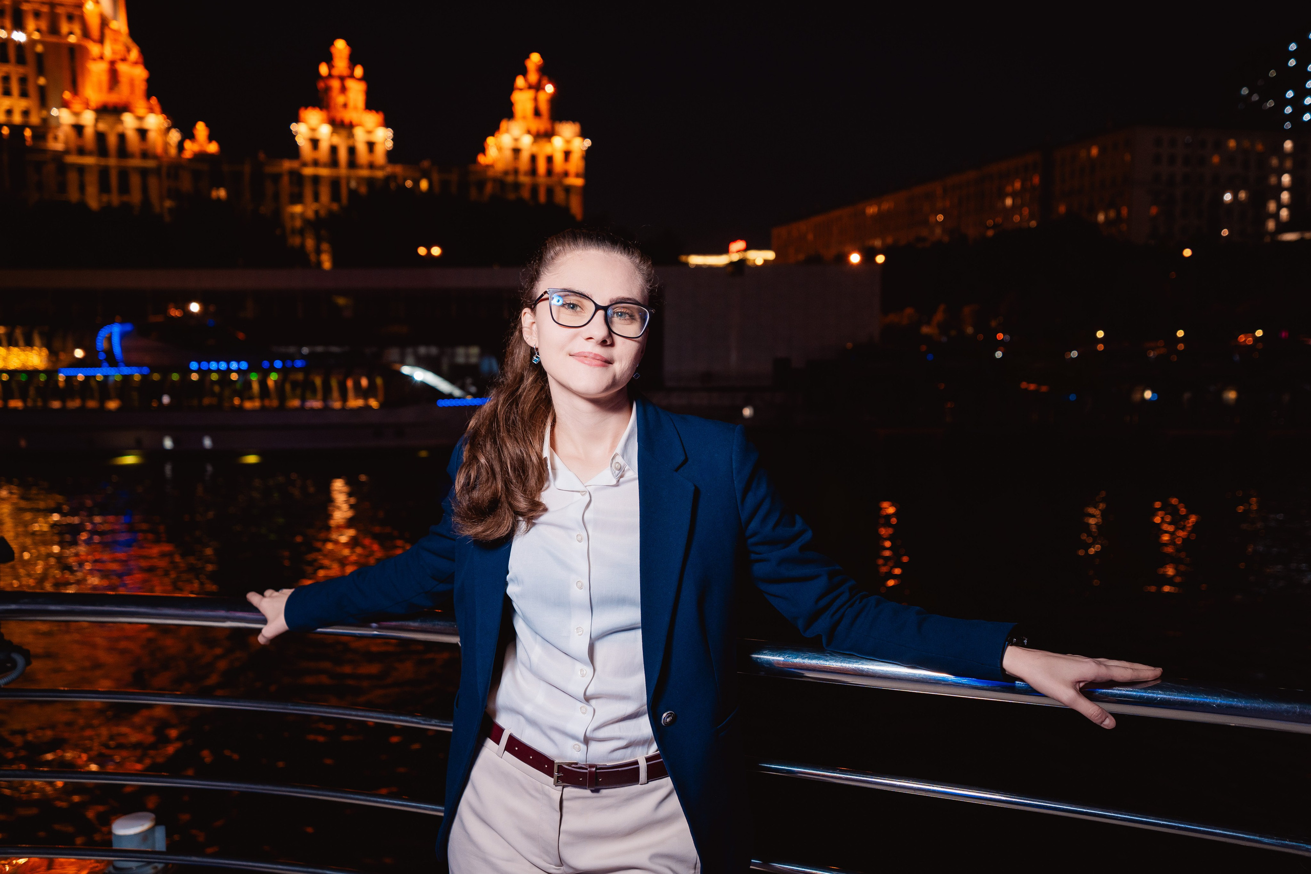 Контур — Совершенно безопасно. Репортажный фотограф в Москве Федор Вдовин