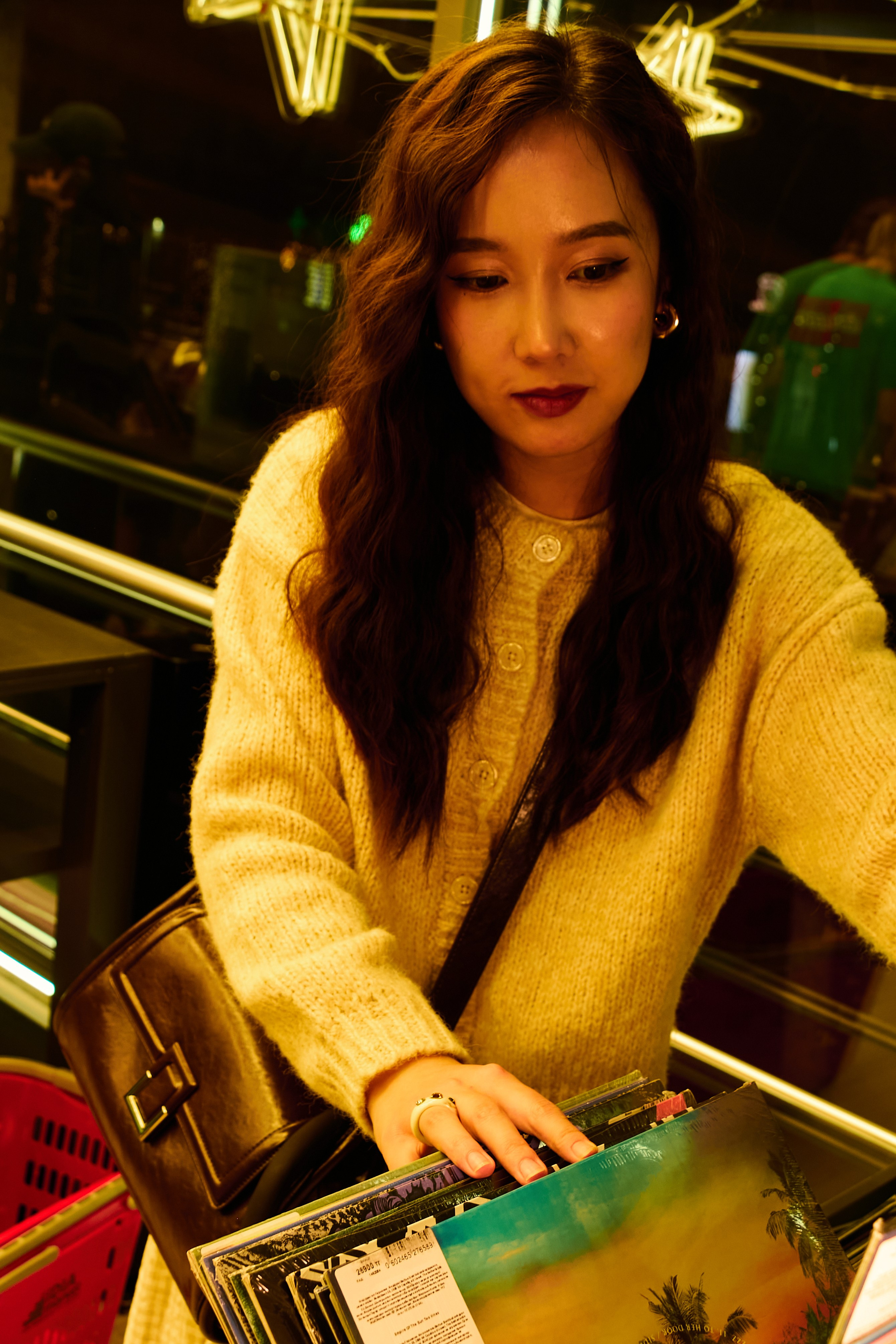 Bigul|tracks and tales