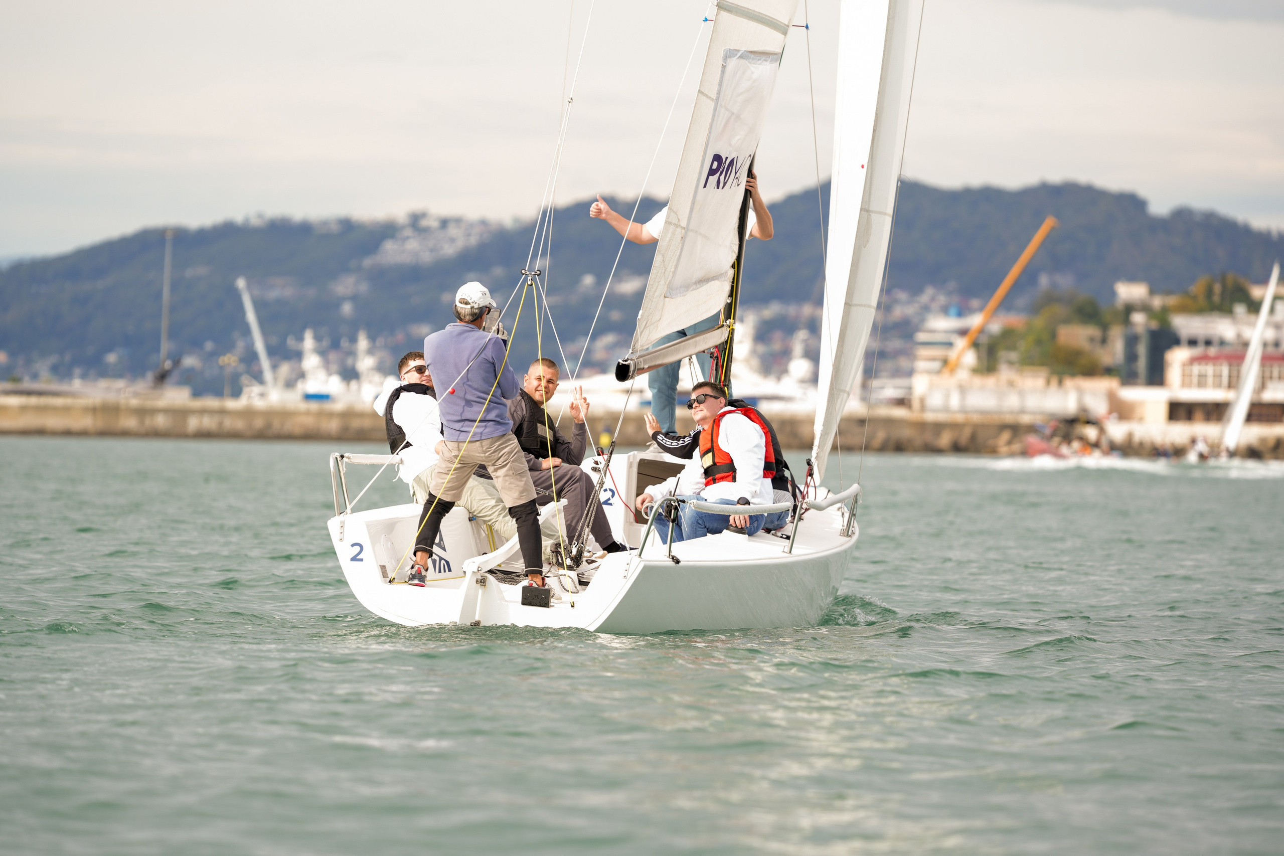 Яхтенная регата для компании Агрегатка. Репортажный фотограф в Красной Поляне и Сочи Павлюченко Екатерина