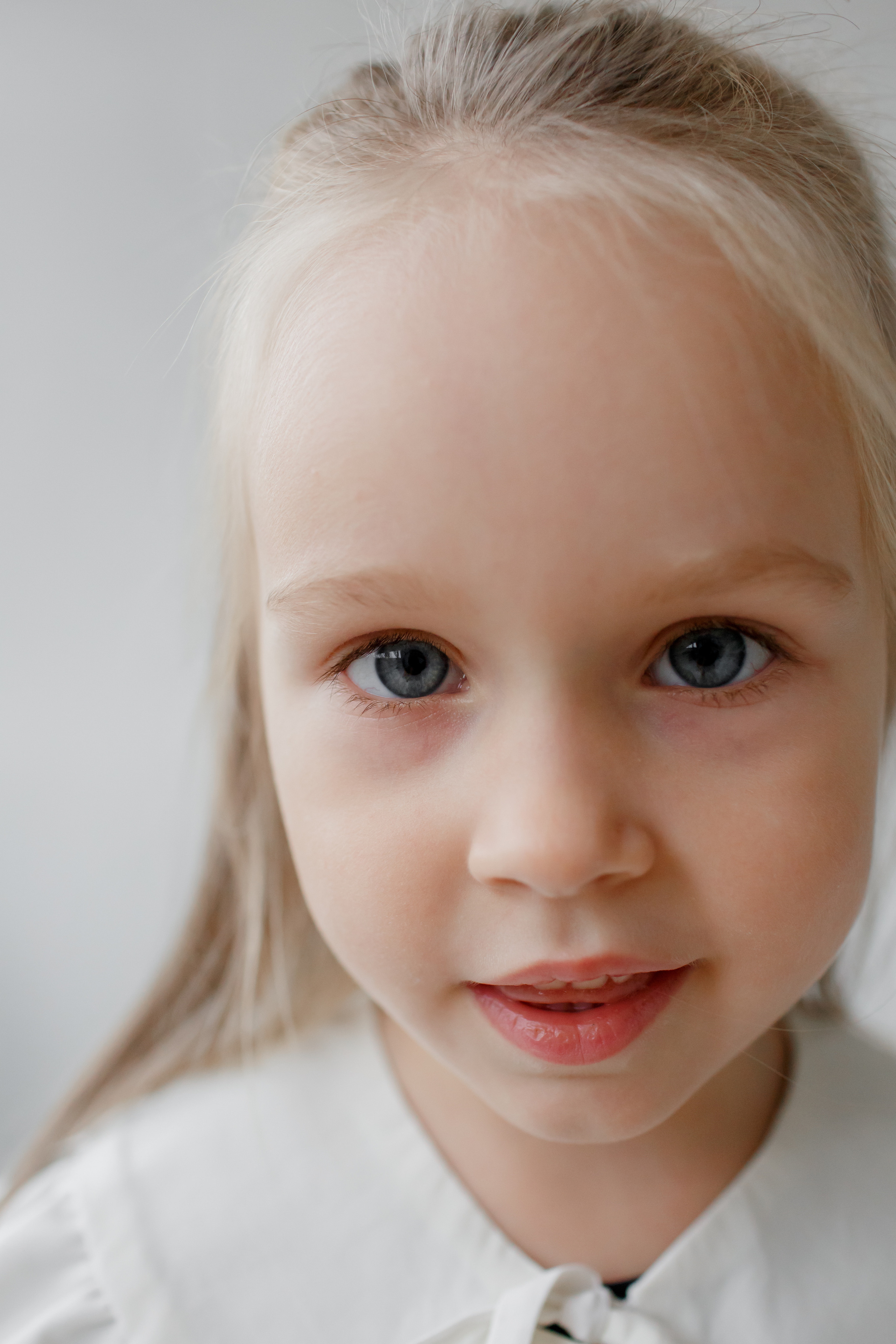 Вероничка в черном платье. Детский и семейный фотограф в Пензе Лена бешенова