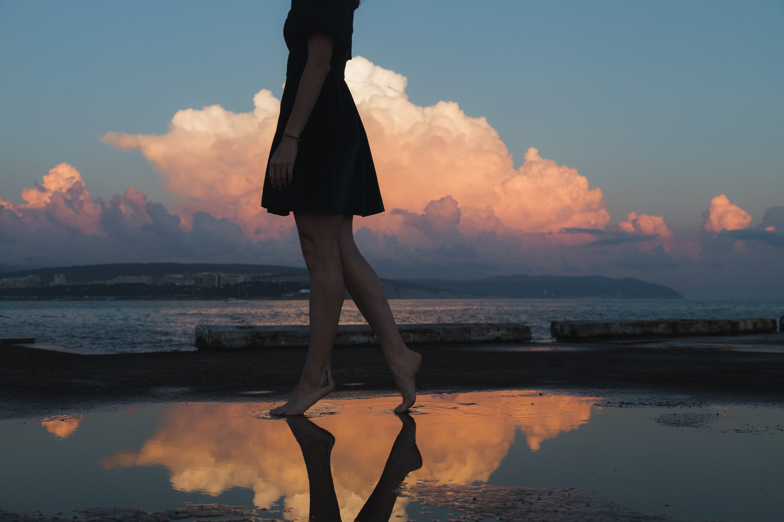 Настя и Вова / сбежать с вечеринки