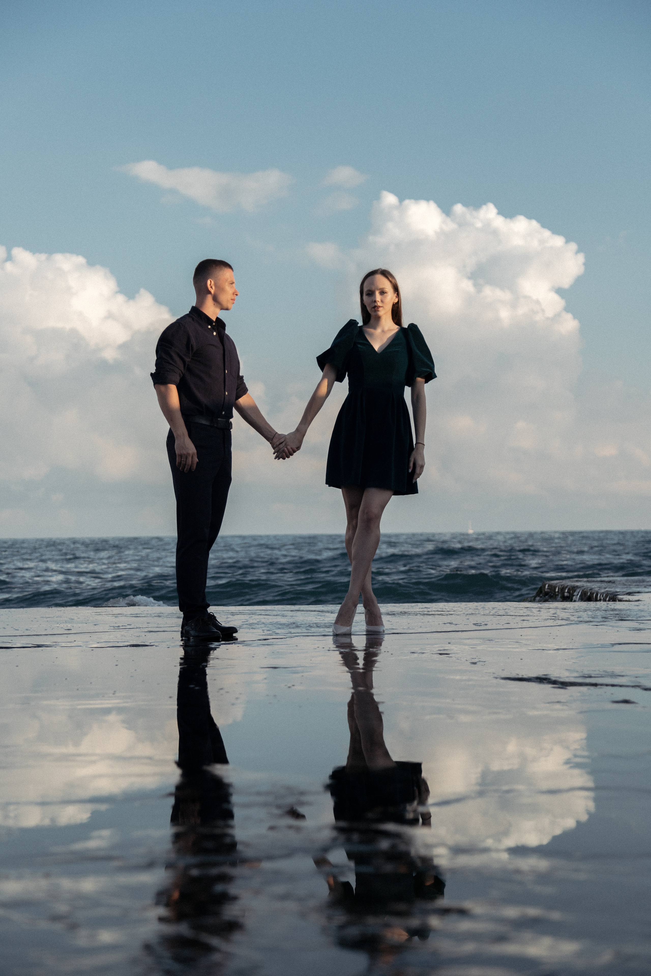 Настя и Вова / сбежать с вечеринки