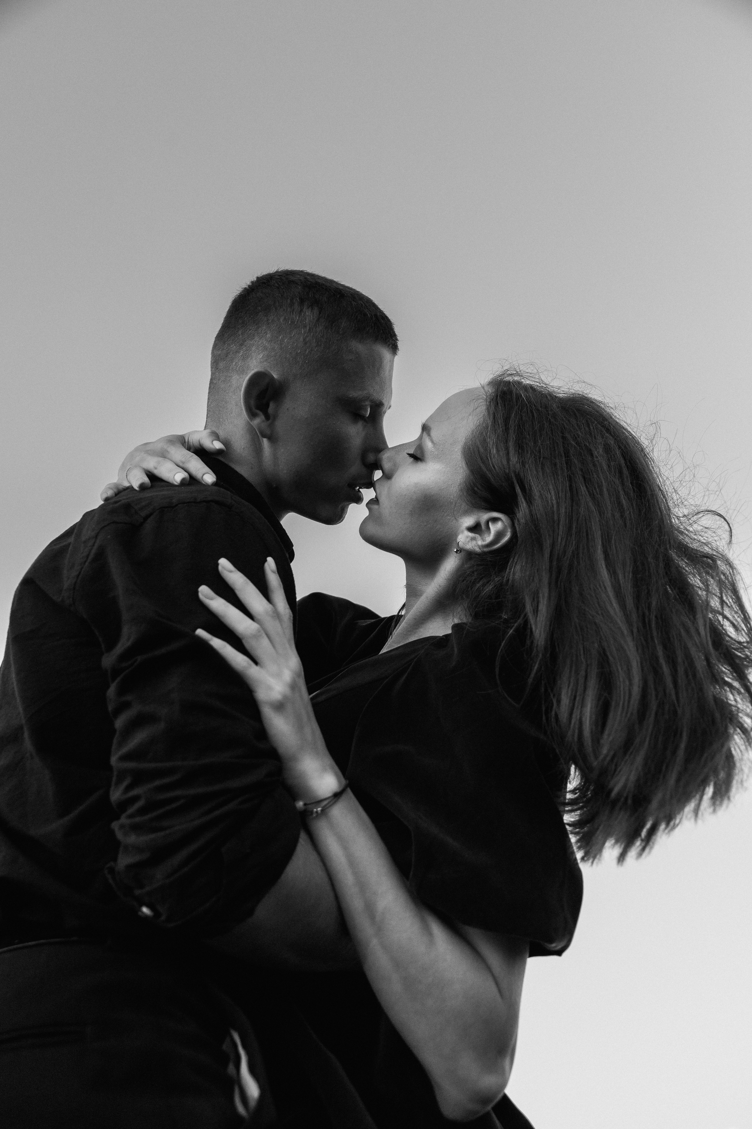 Настя и Вова / сбежать с вечеринки