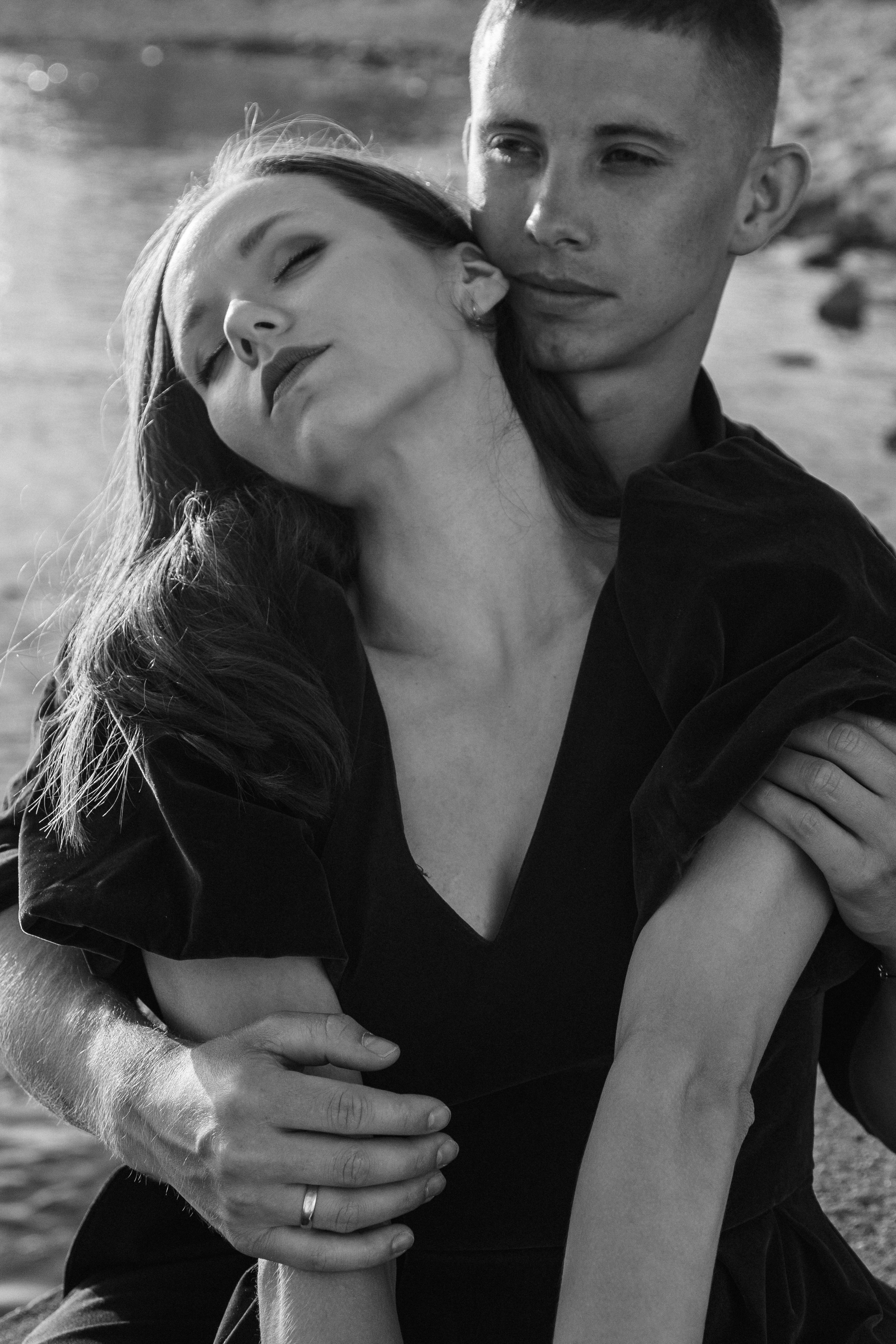 Настя и Вова / сбежать с вечеринки