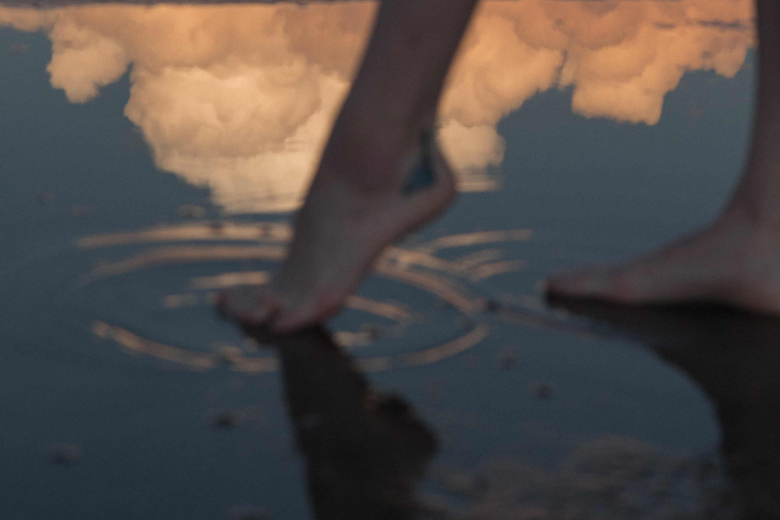 Настя и Вова / сбежать с вечеринки