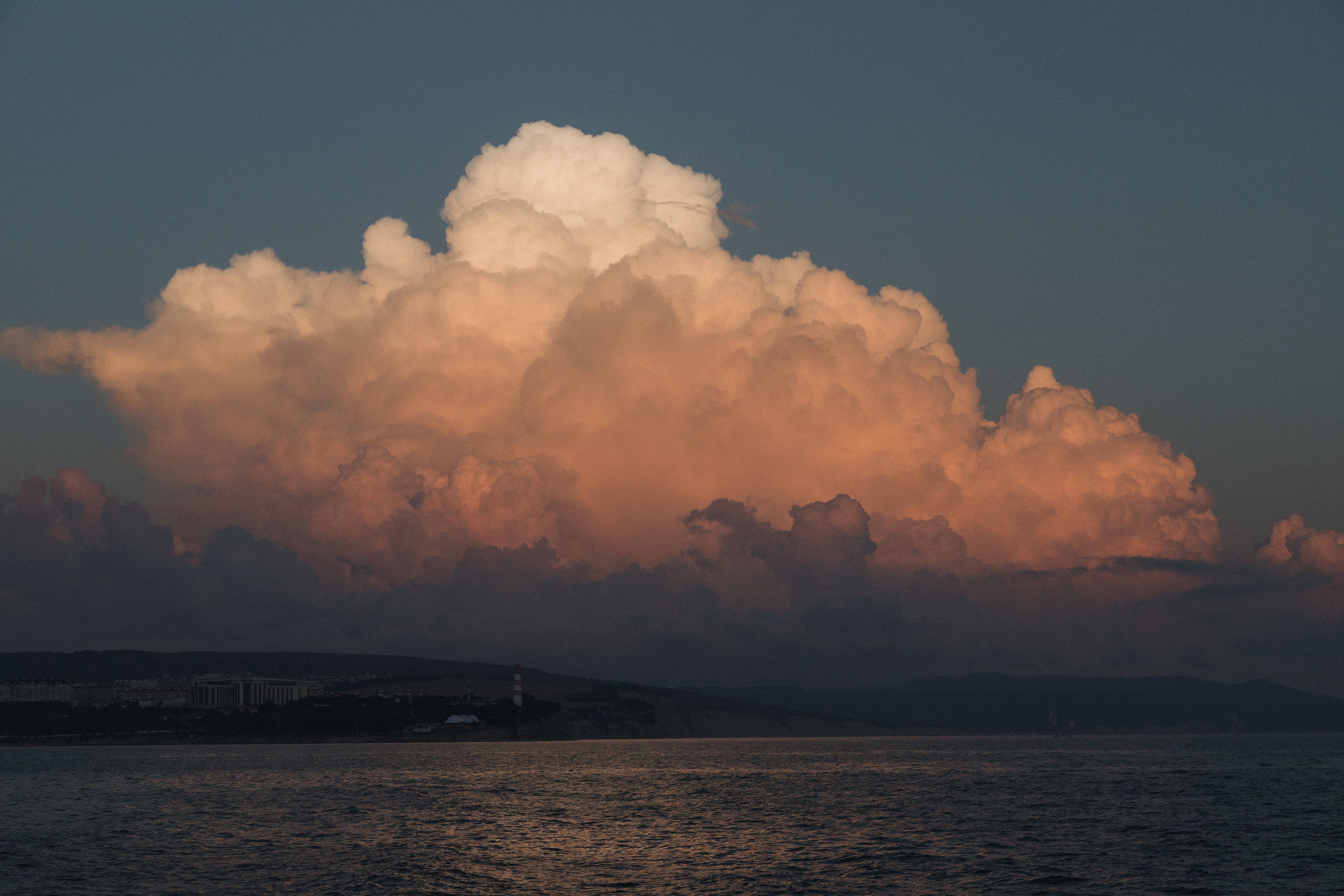 Настя и Вова / сбежать с вечеринки