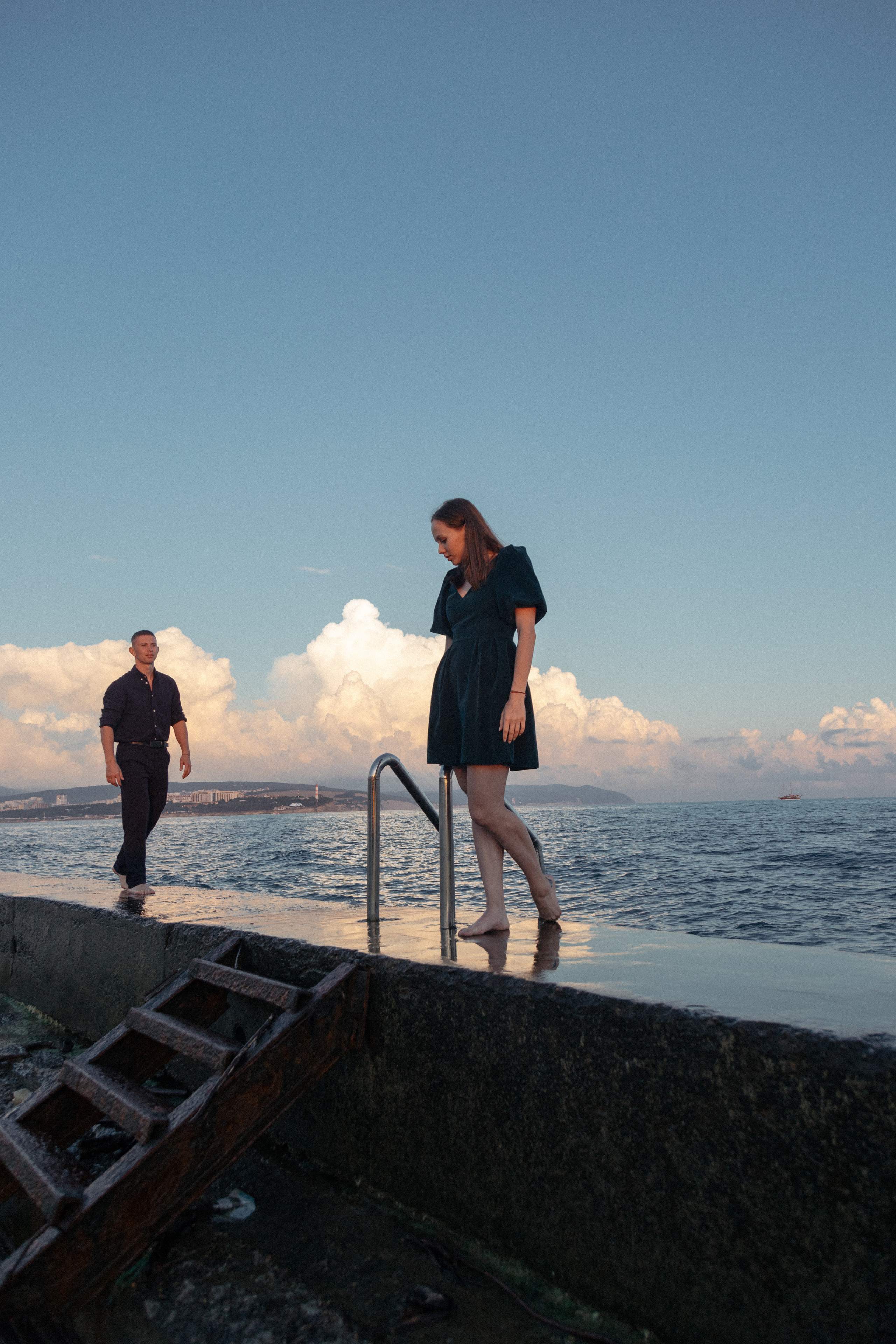 Настя и Вова / сбежать с вечеринки