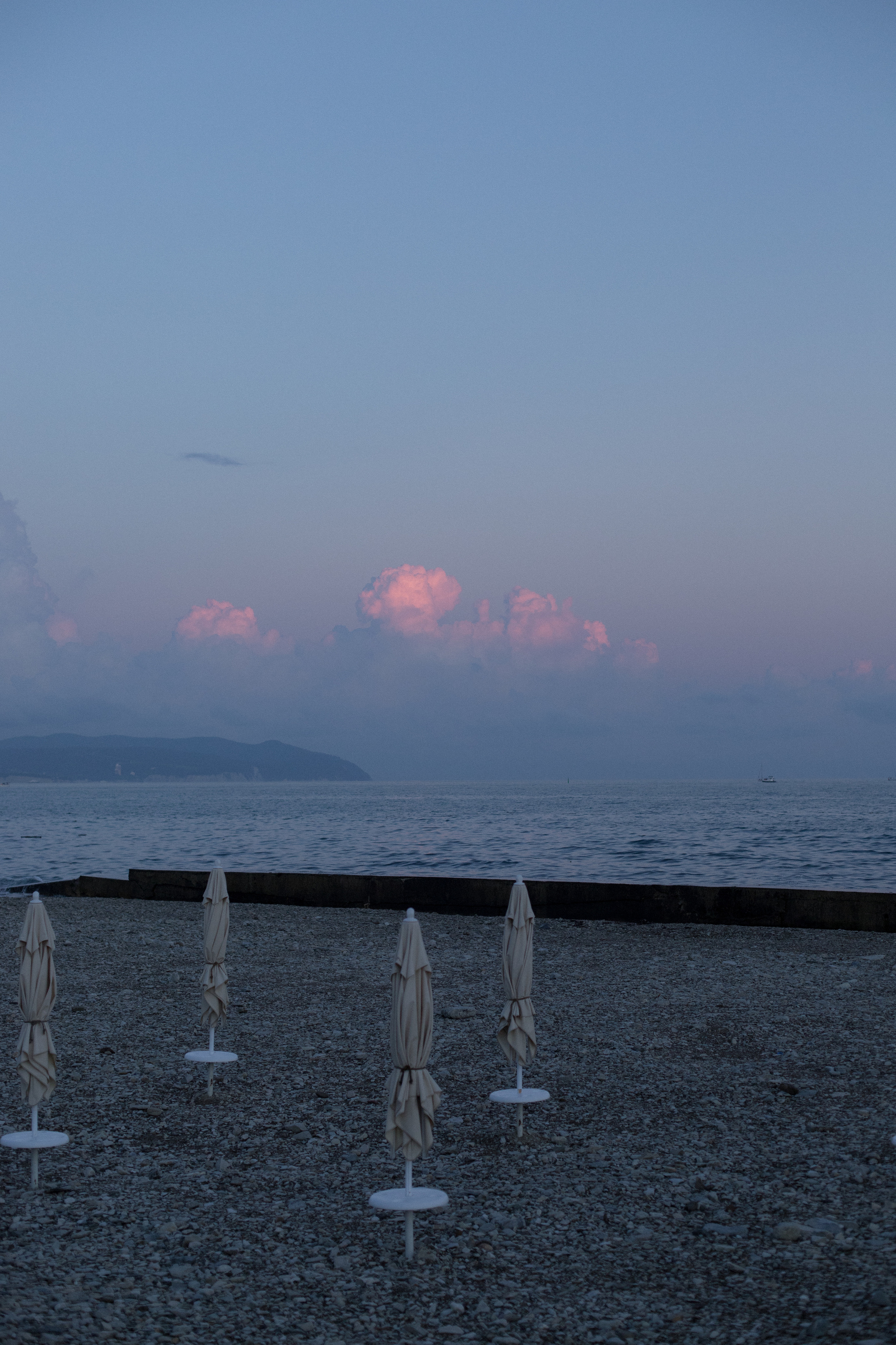 Настя и Вова / сбежать с вечеринки