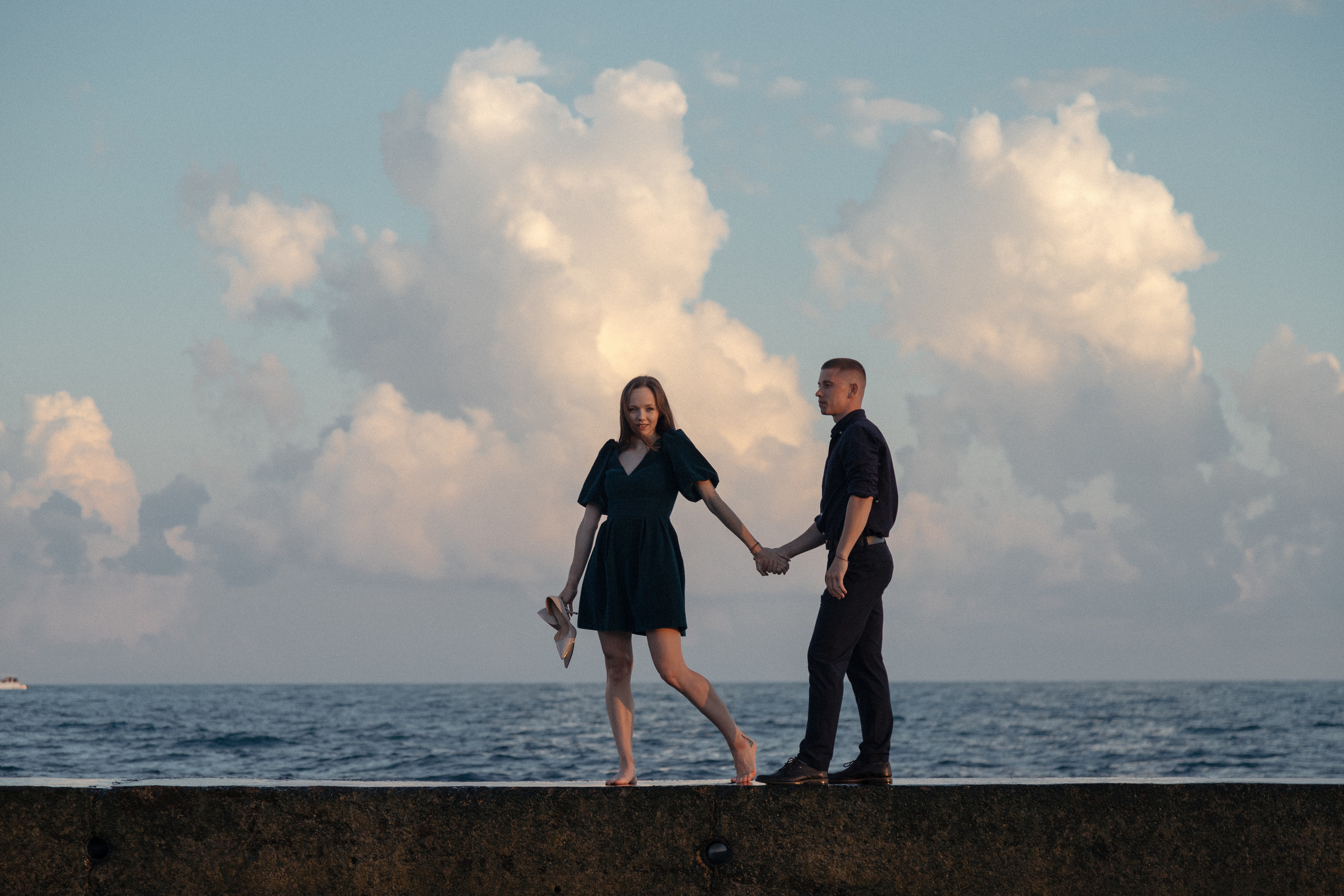 Настя и Вова / сбежать с вечеринки