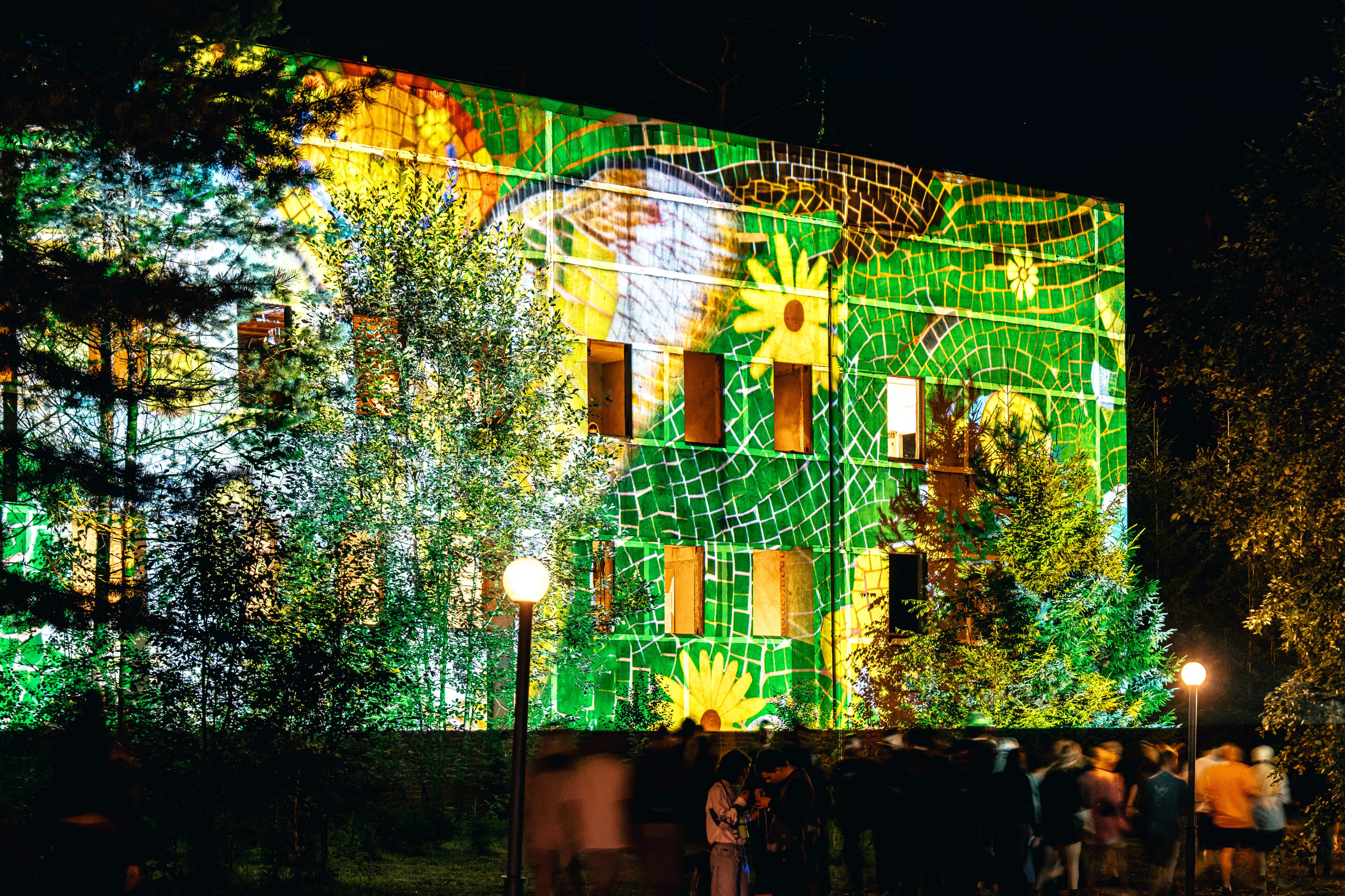 Outline 2024. @tomrus: Рустам Шагиморданов — фотограф