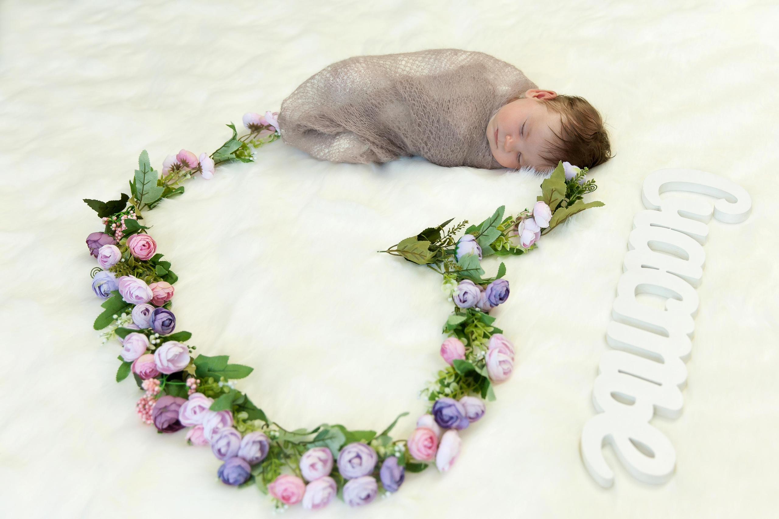 Новорожденные и младенцы. Фотостудия Алматы. Фотосъемка Алматы. Фотосессия Алматы. Фотокурсы. Обучение фотографии. Аренда студии