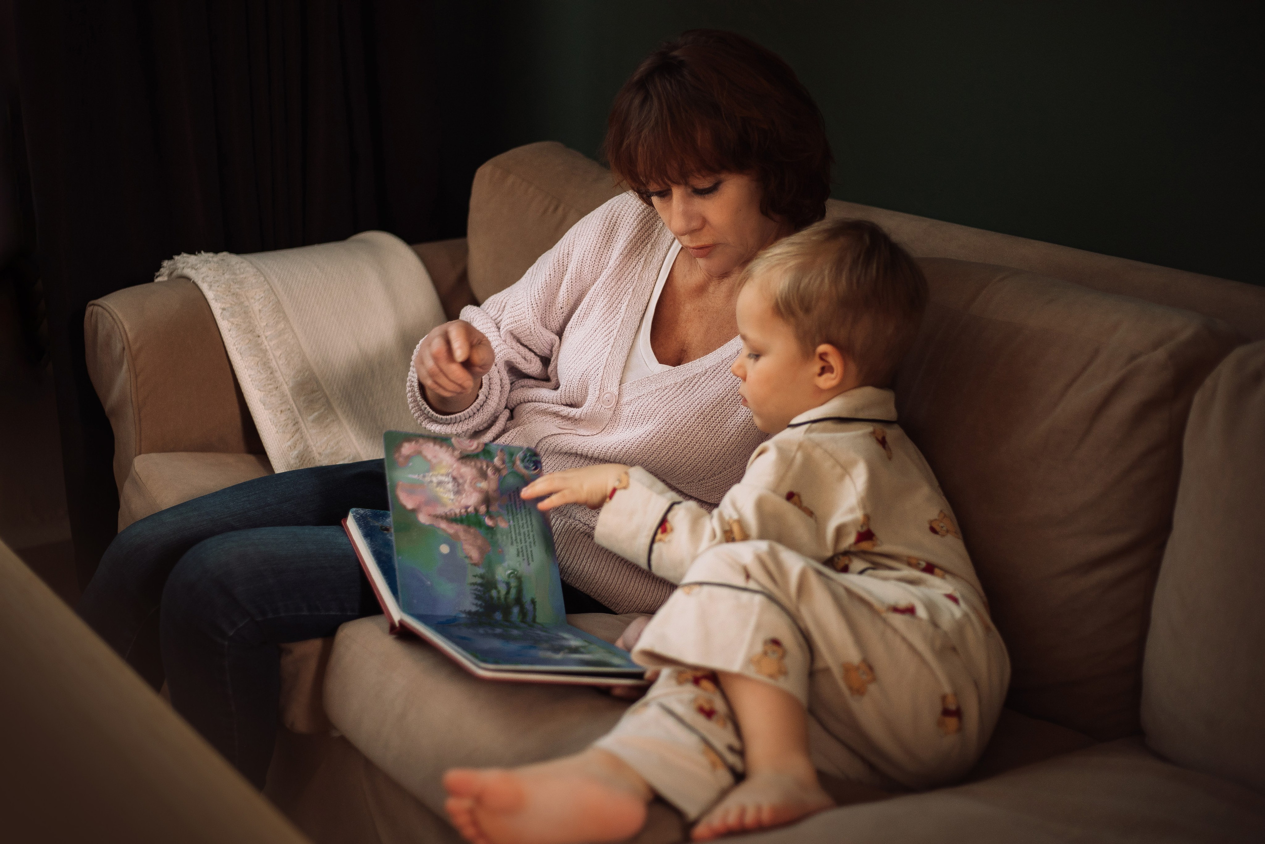 Семейная фотосессия в студии/дома