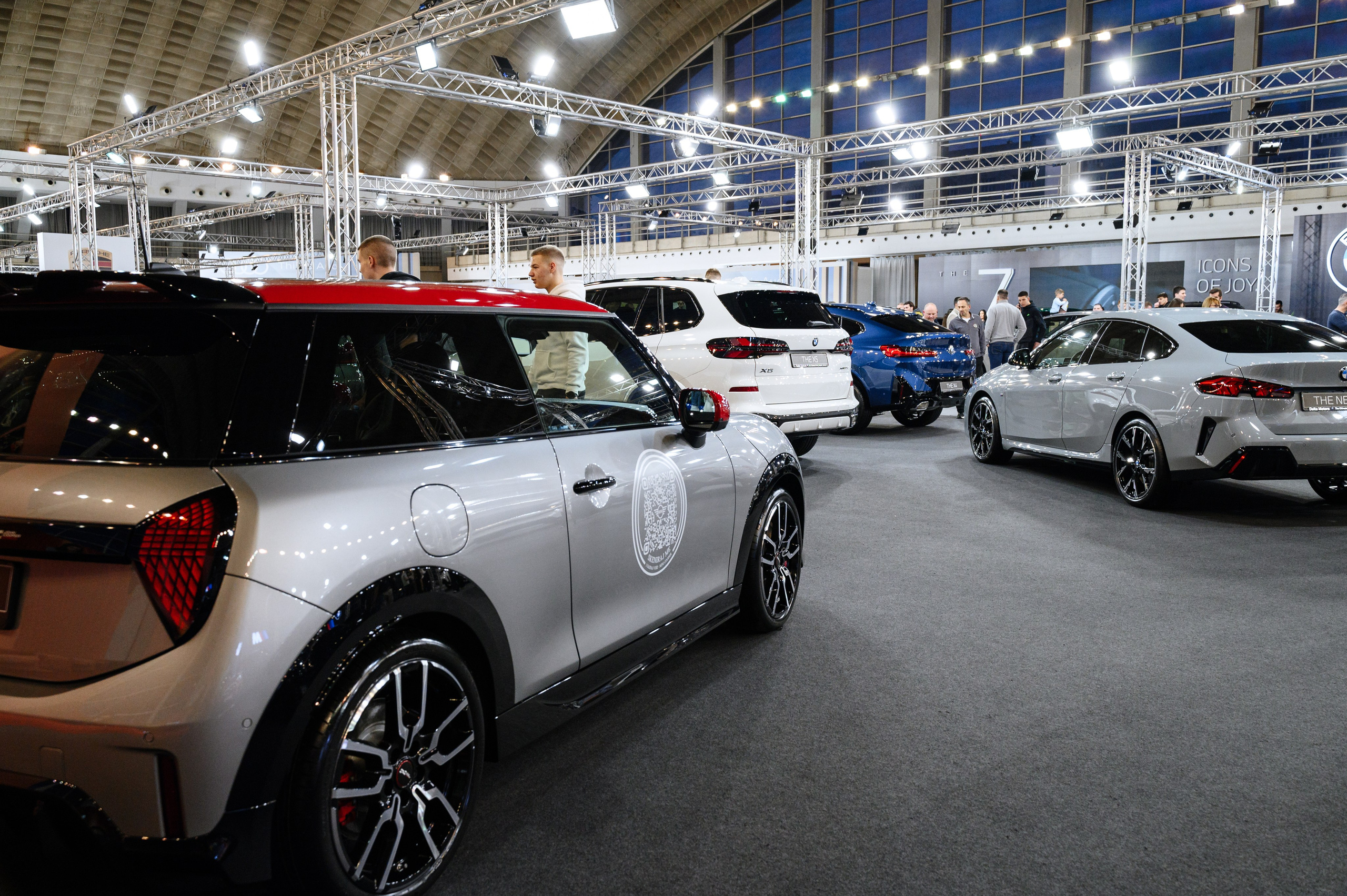 56-й Международный автосалон в Белграде. Елена Чеснокова спортивный фотограф во Владимире и Белграде