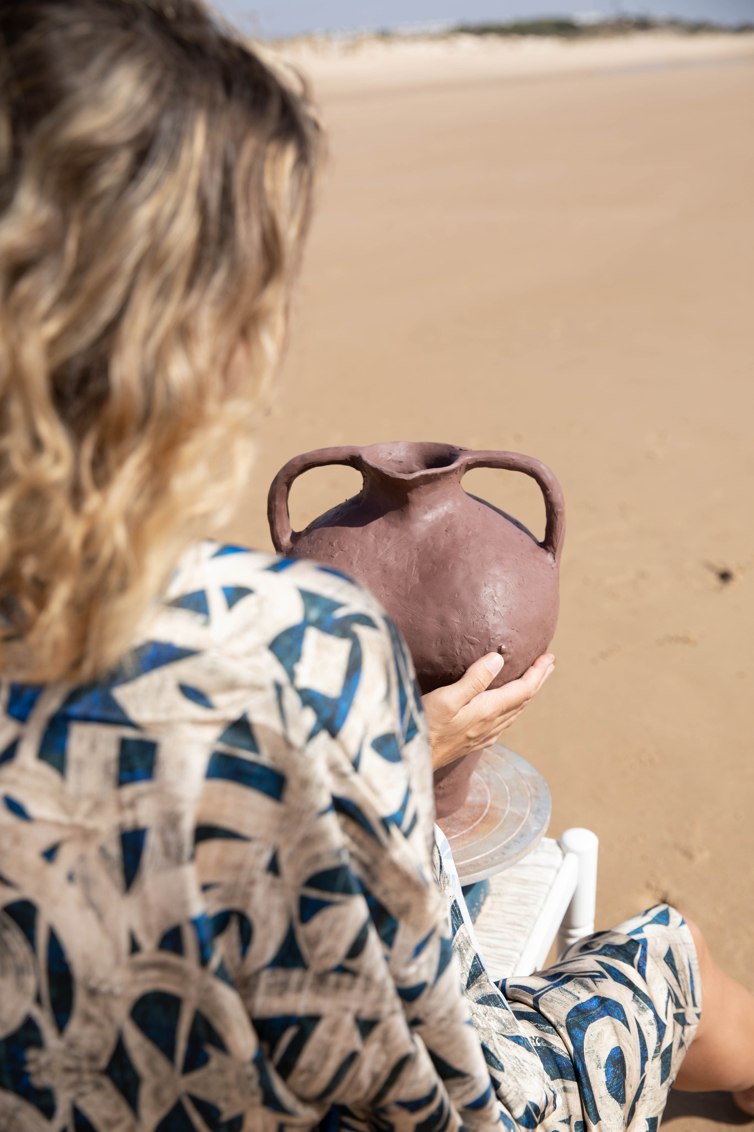 VAVA × Oksana Lomnova — A Creative Collaboration by the Ocean. Professional Photographer in Portugal. Oksana Lomnova