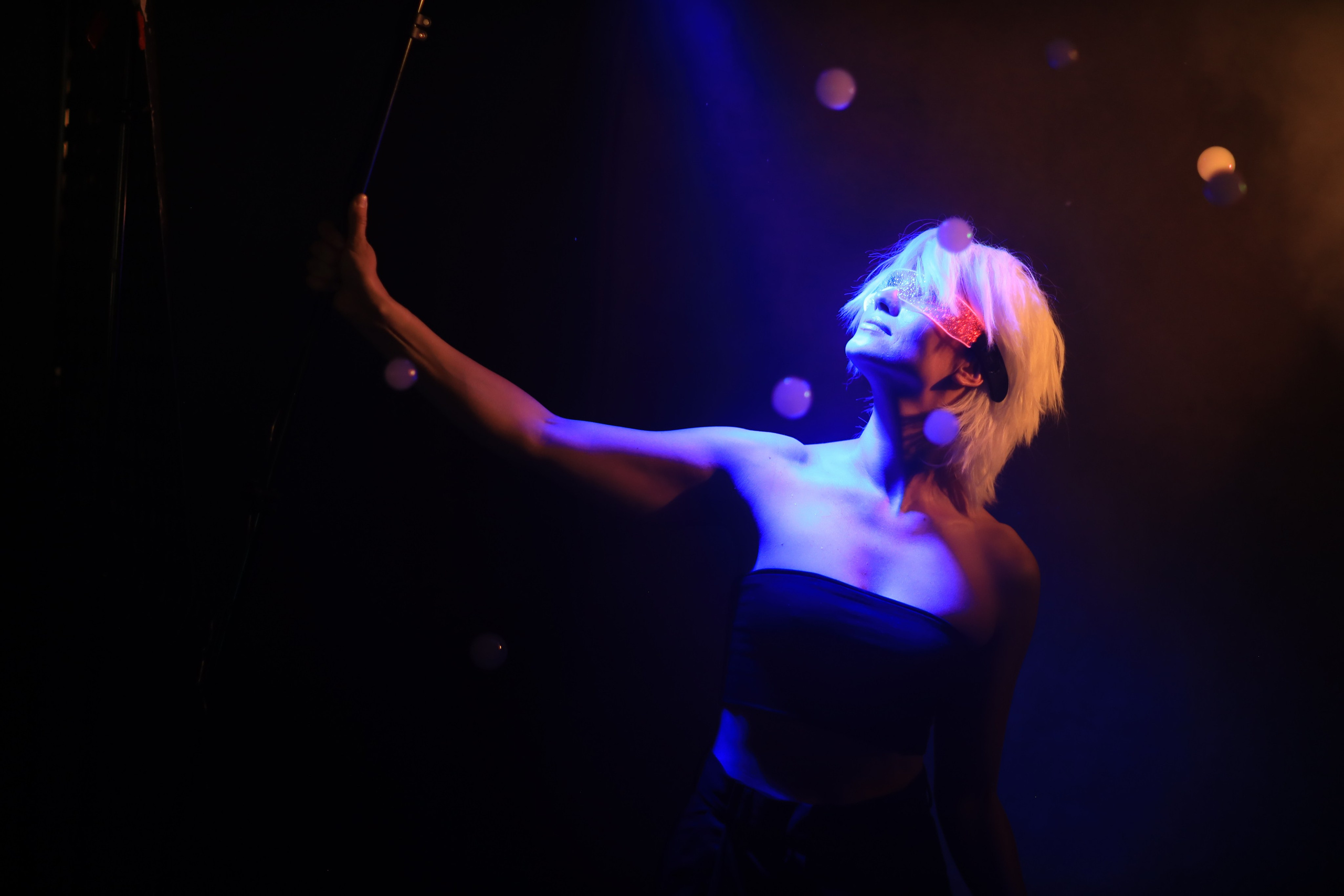 Неон и дым. Съемка в студии под ваш запрос, студийные съемки, фотографии архитектурных объектов — Александр Евстигнеев — фотограф Москва