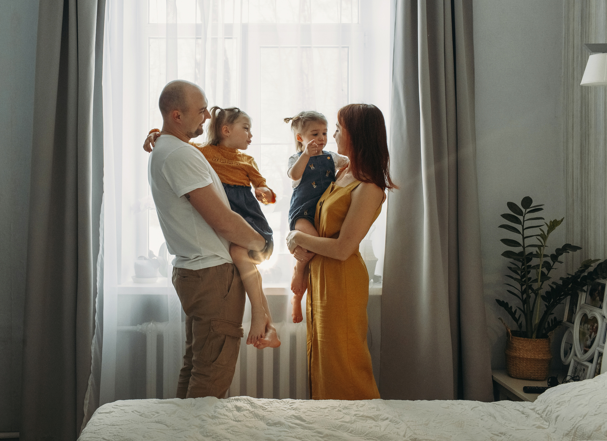 Домашняя фотоистория Таня и Леша + Варя и Василиса и кот Ватсон. Семейный, свадебный фотограф Минск Бобруйск Алла Сказова