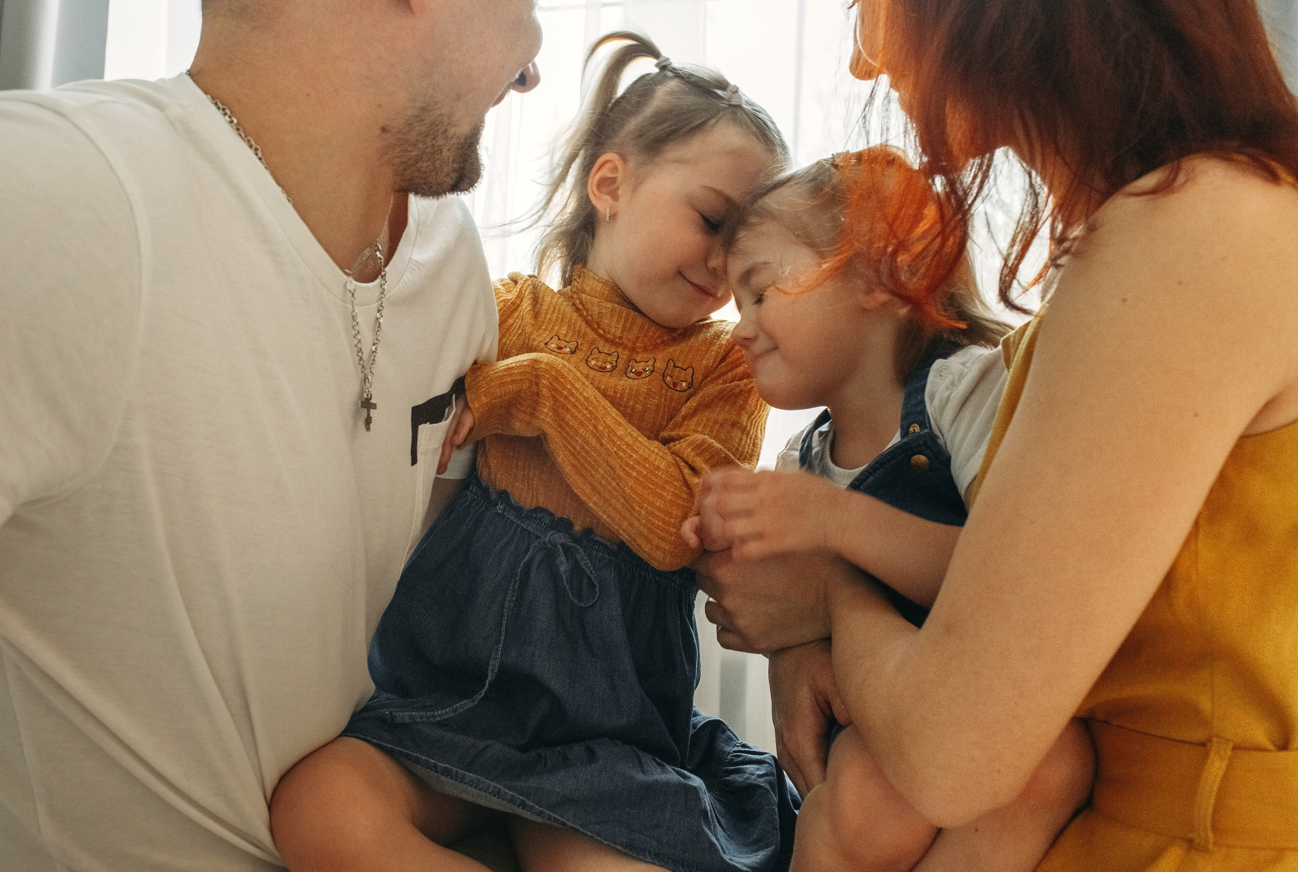 Домашняя фотоистория Таня и Леша + Варя и Василиса и кот Ватсон. Семейный, свадебный фотограф Минск Бобруйск Алла Сказова