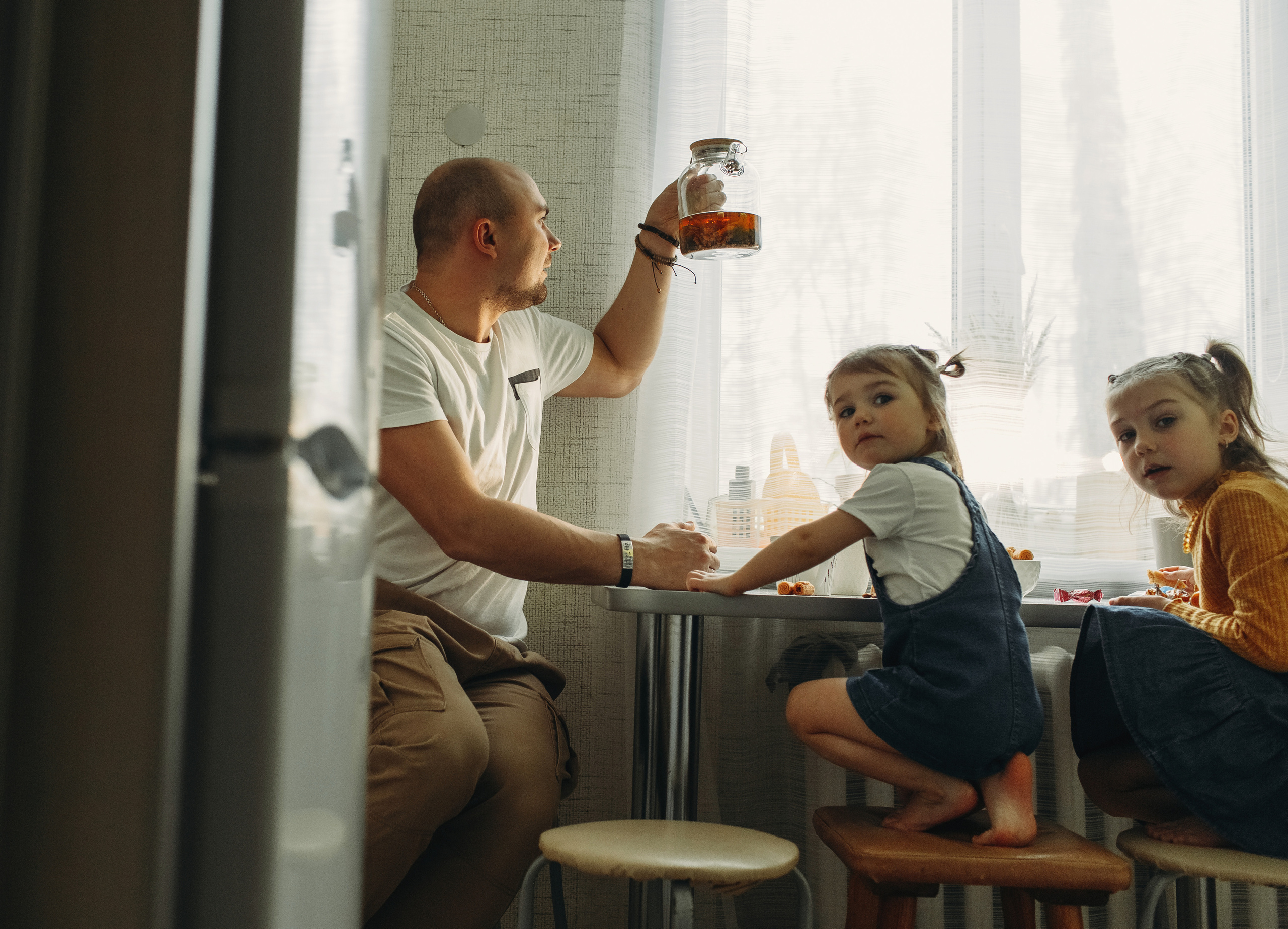 Домашняя фотоистория Таня и Леша + Варя и Василиса и кот Ватсон. Семейный, свадебный фотограф Минск Бобруйск Алла Сказова