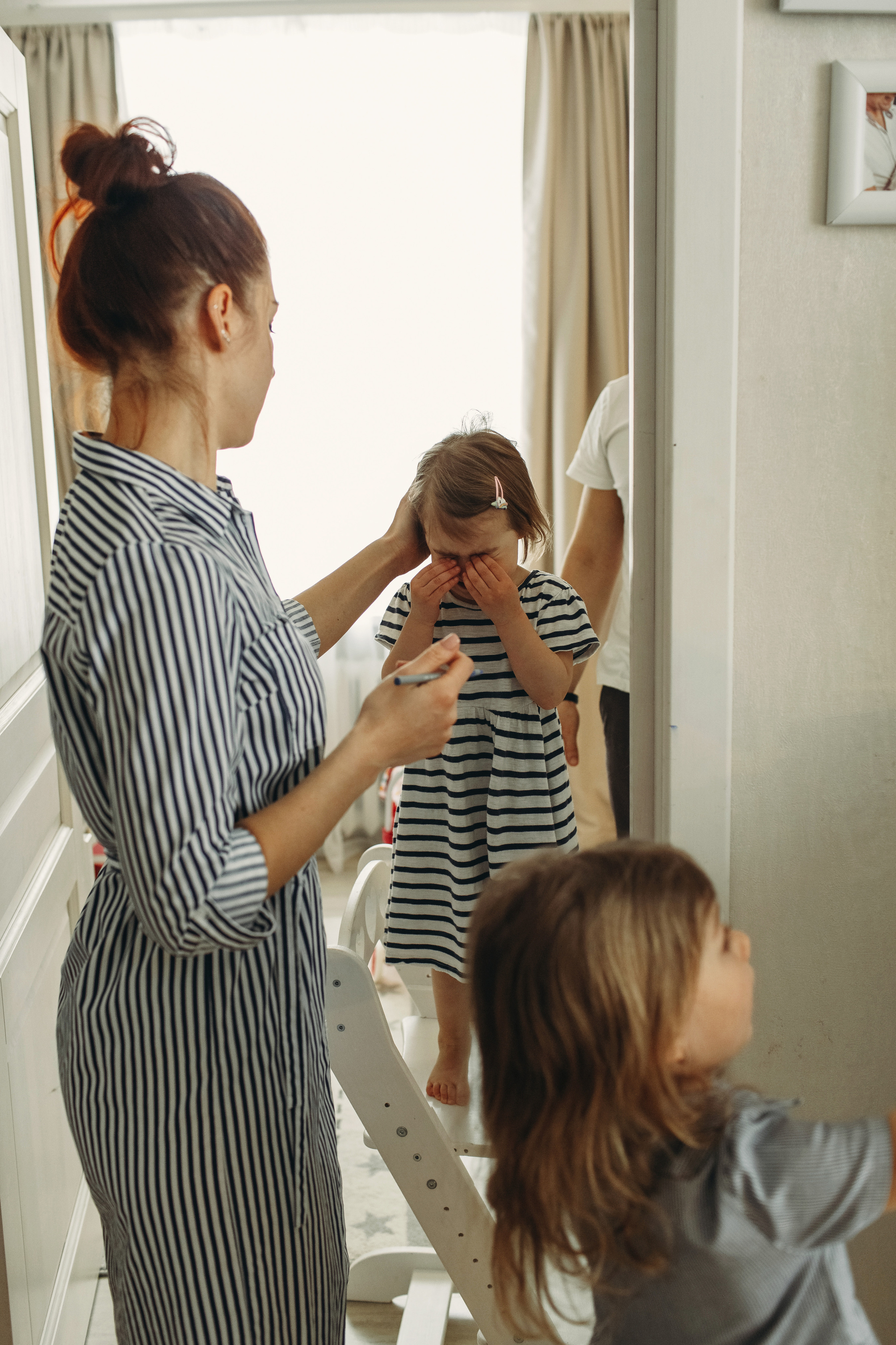 Домашняя фотоистория Таня и Леша + Варя и Василиса и кот Ватсон. Семейный, свадебный фотограф Минск Бобруйск Алла Сказова