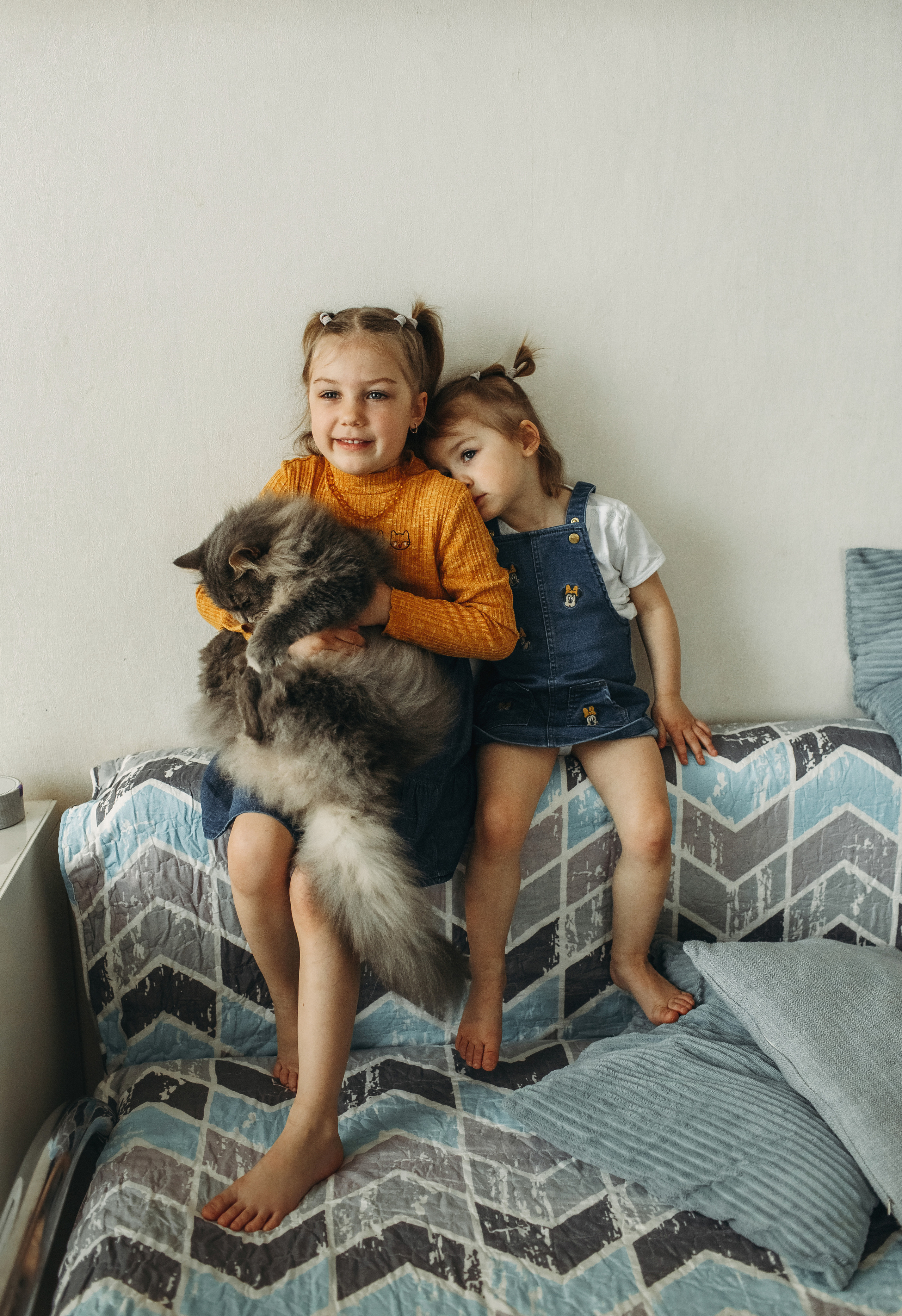 Домашняя фотоистория Таня и Леша + Варя и Василиса и кот Ватсон. Семейный, свадебный фотограф Минск Бобруйск Алла Сказова