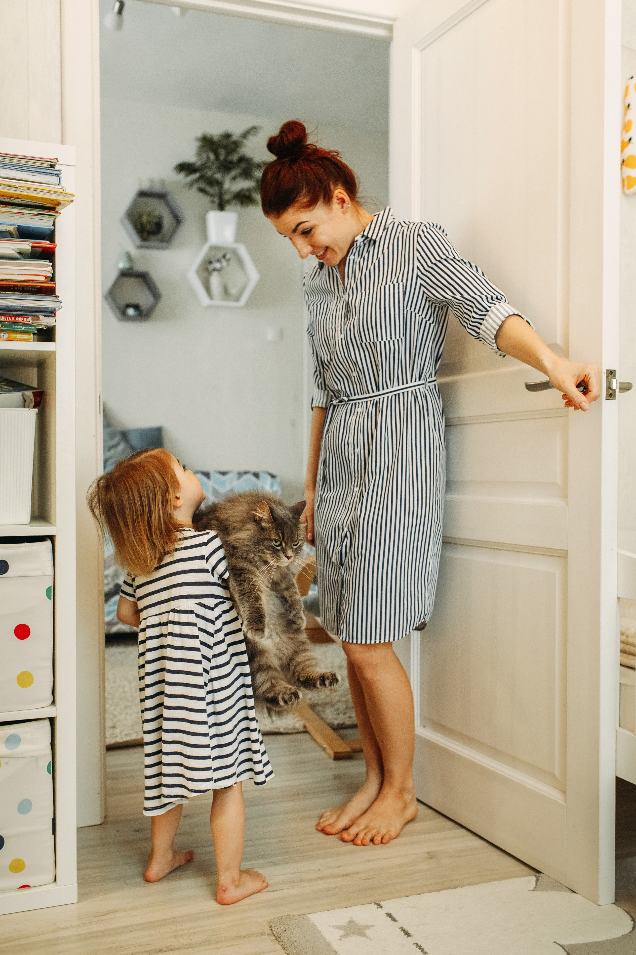 Домашняя фотоистория Таня и Леша + Варя и Василиса и кот Ватсон. Семейный, свадебный фотограф Минск Бобруйск Алла Сказова