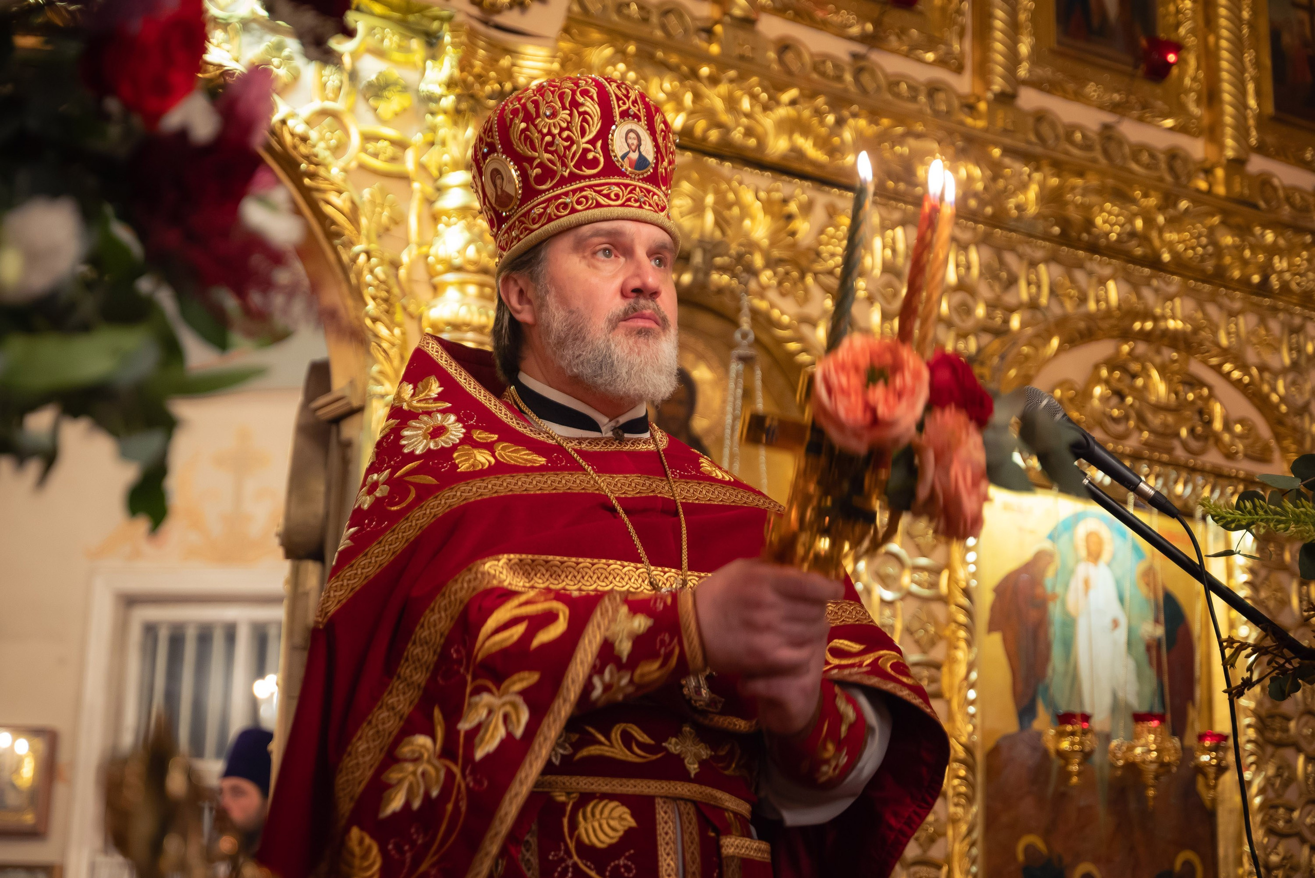 Богородский храм. Пасха. Полунощница, Божественная литургия. Антон и Татьяна Денисенко — В храме