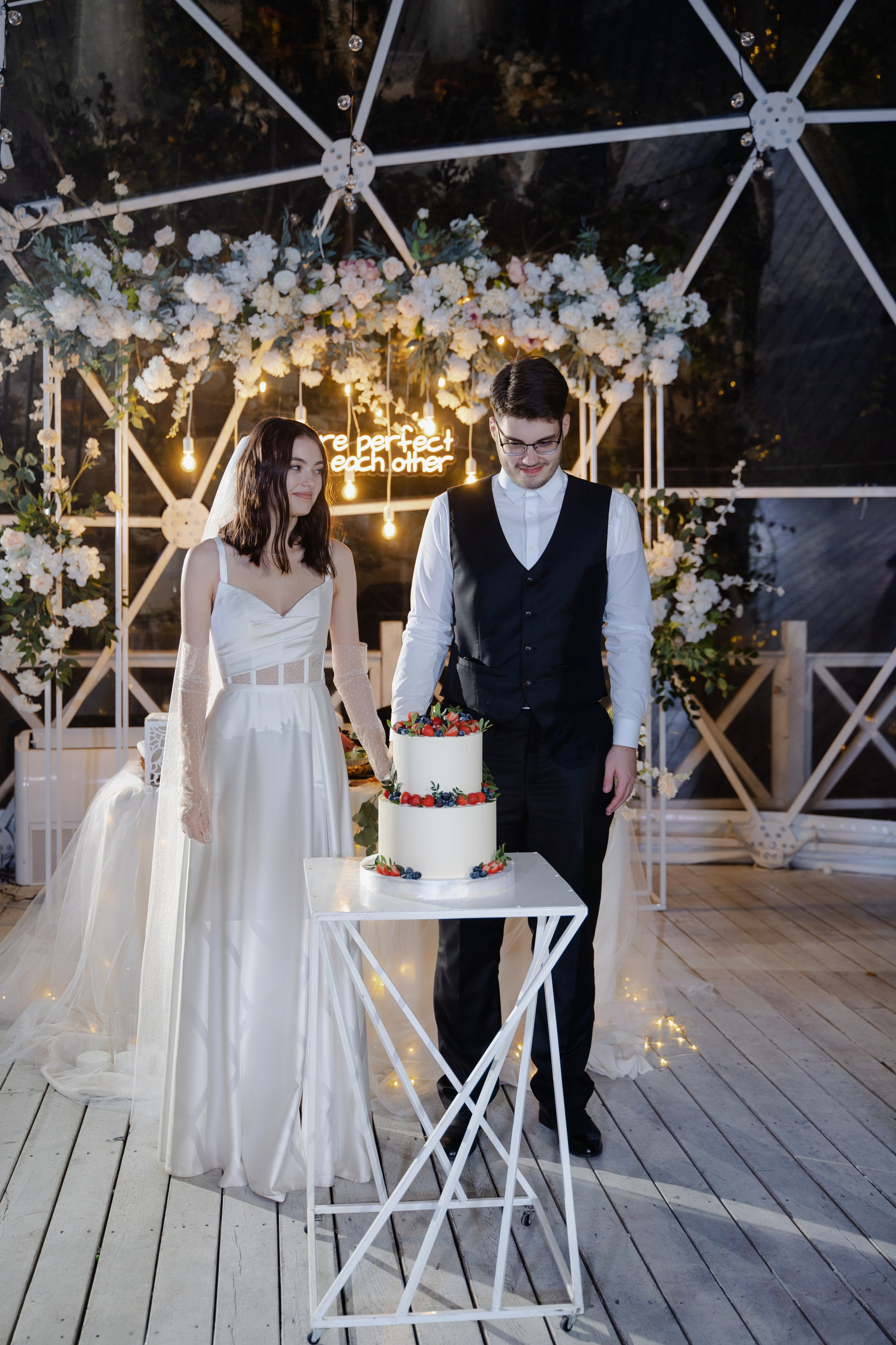 Ксения и Василий. Хвоя. Фотограф Аля Овчарова