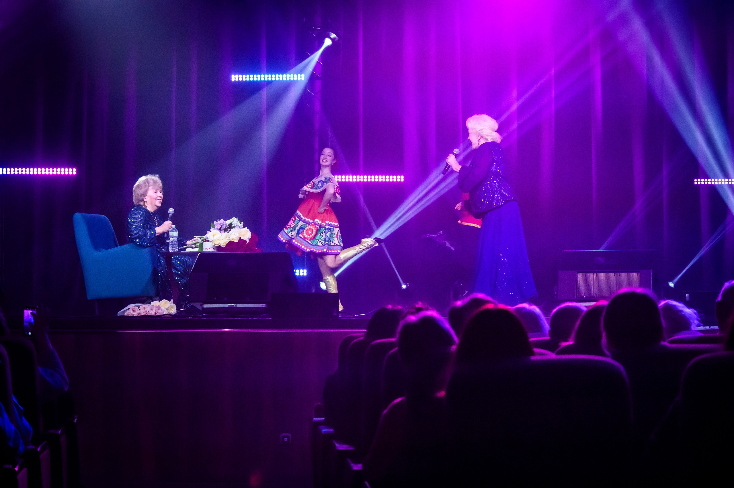 Лариса Рубальская — КЗ «Москва», Остров мечты. Бренд-фотограф для экспертов и блогеров в Москве Влада Горбовская