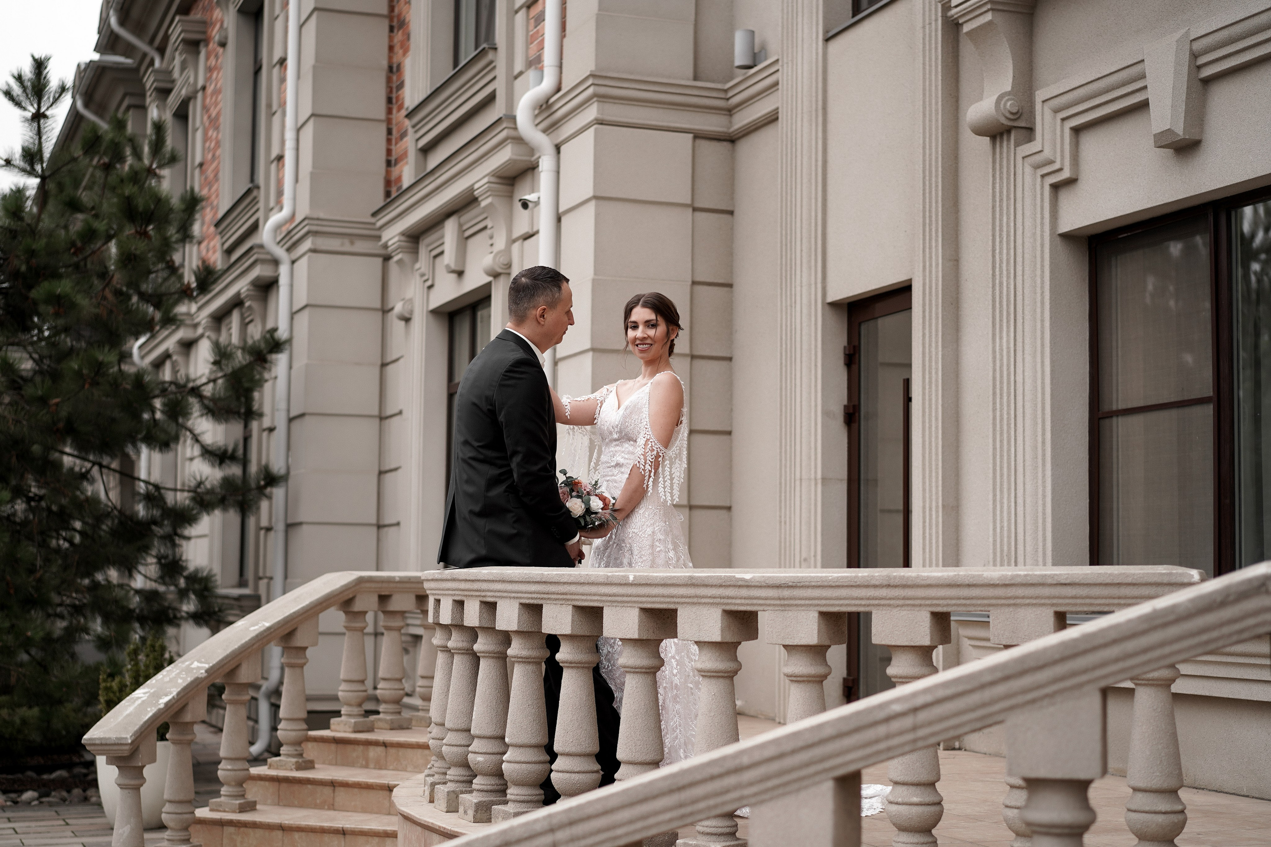 Свадебная фотосессия в Графском парке. Ростов-на-Дону. Свадебный фотограф в Ростове-на-Дону. Таинство Крещения и Венчания, семейные фотосессии. Алёна Чёботова