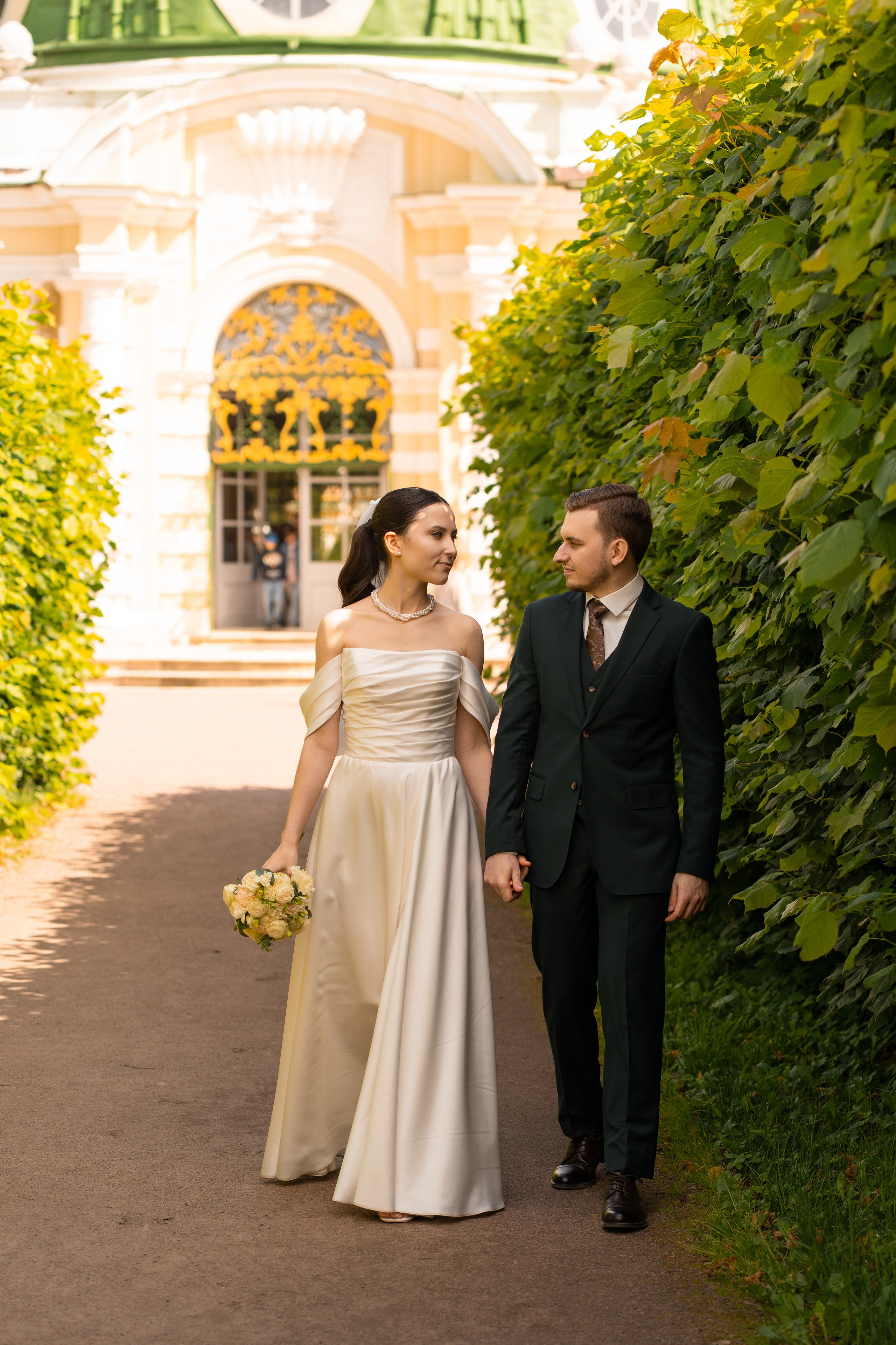 Влад и Илина в Кусково. Свадебный фотограф в Москве Анна Полушина